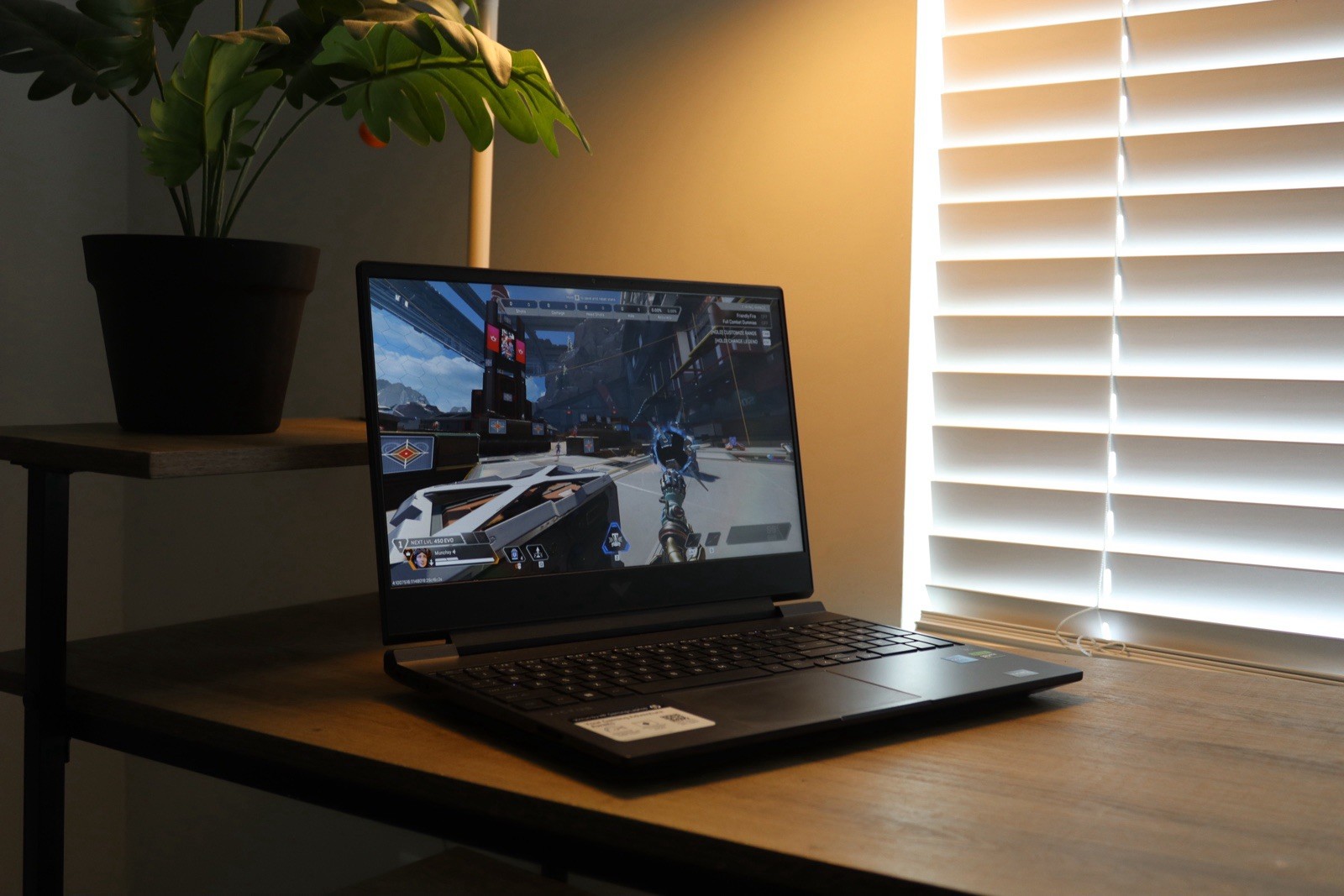 HP Victus Gaming Laptop RTX 4050 32GB RAM 2TB SSD 144Hz