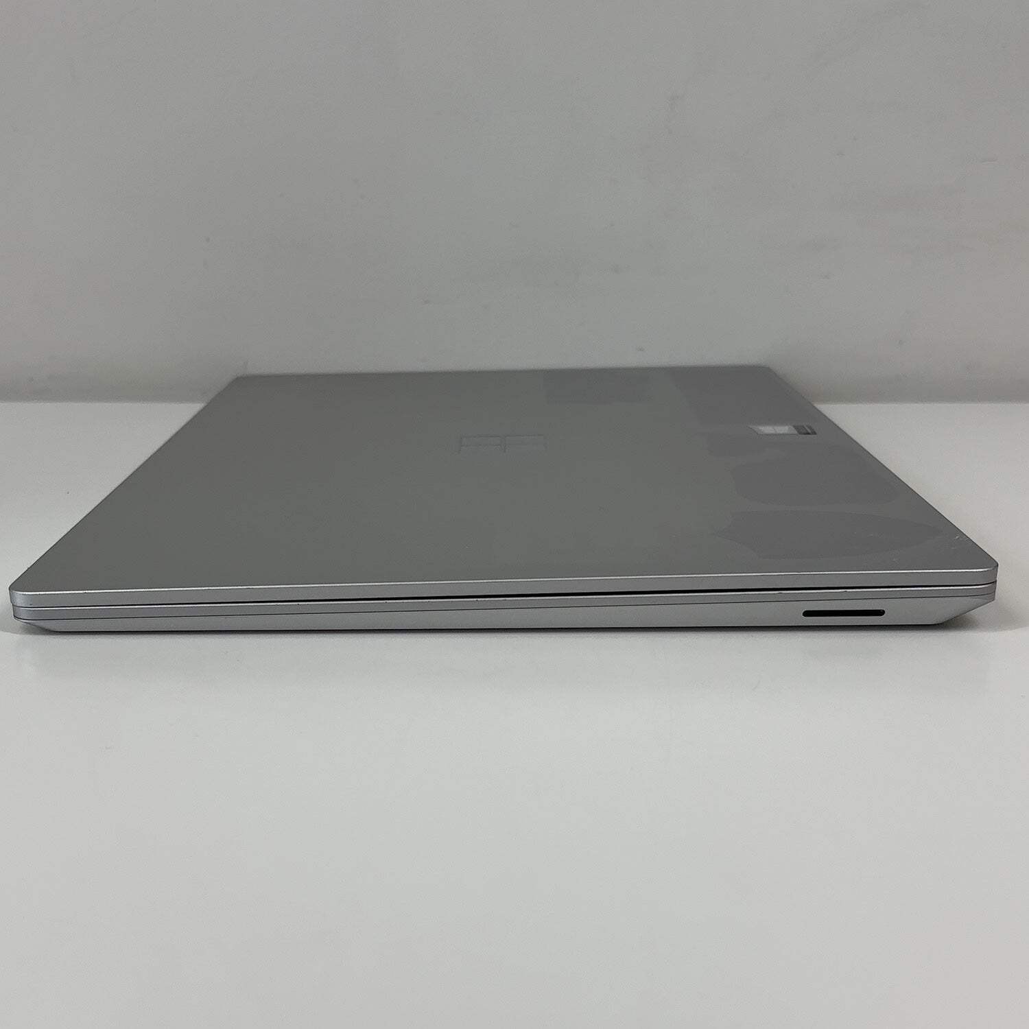 Broken Microsoft Surface Laptop 3 1873 15″ Ryzen 5 Surface Edition 2.1GHz 128GB