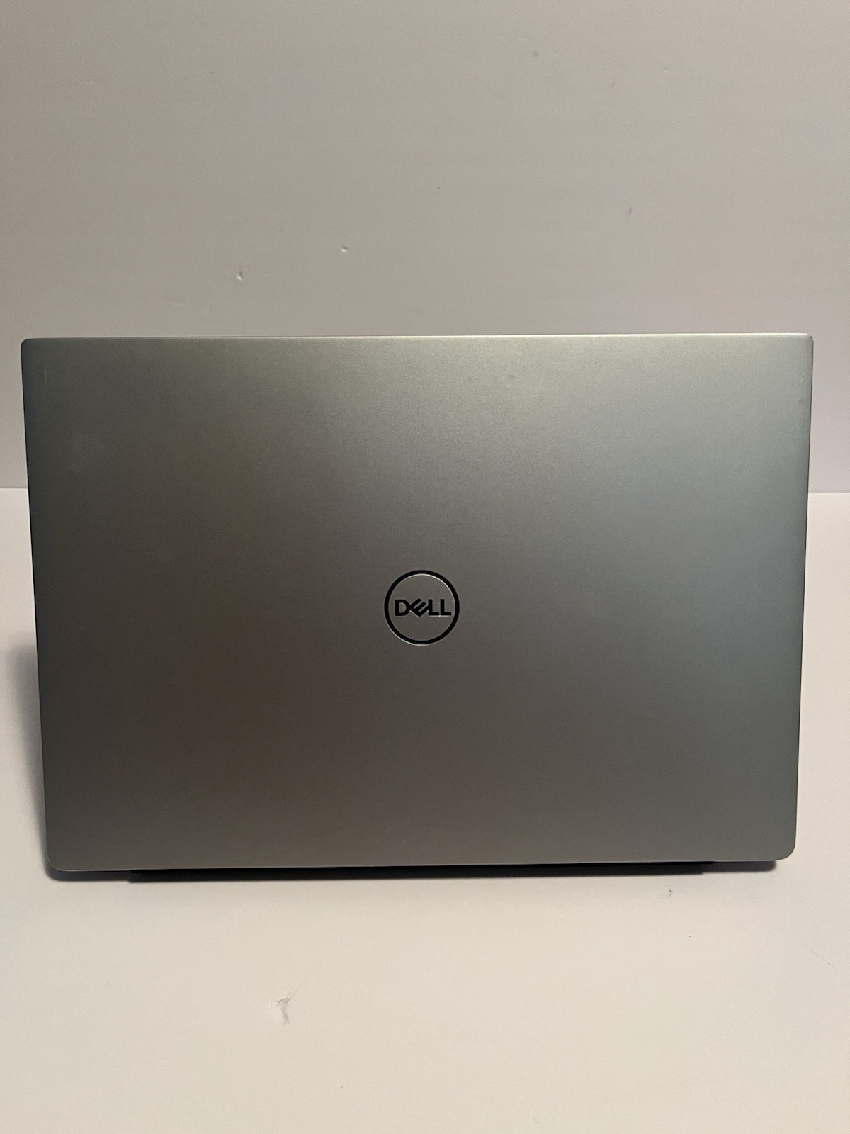 Dell Vostro 5490 i5-10210U 1.60GHz 8/256GB Win11P UHD 14″ 1920x1080x60Hz #80G