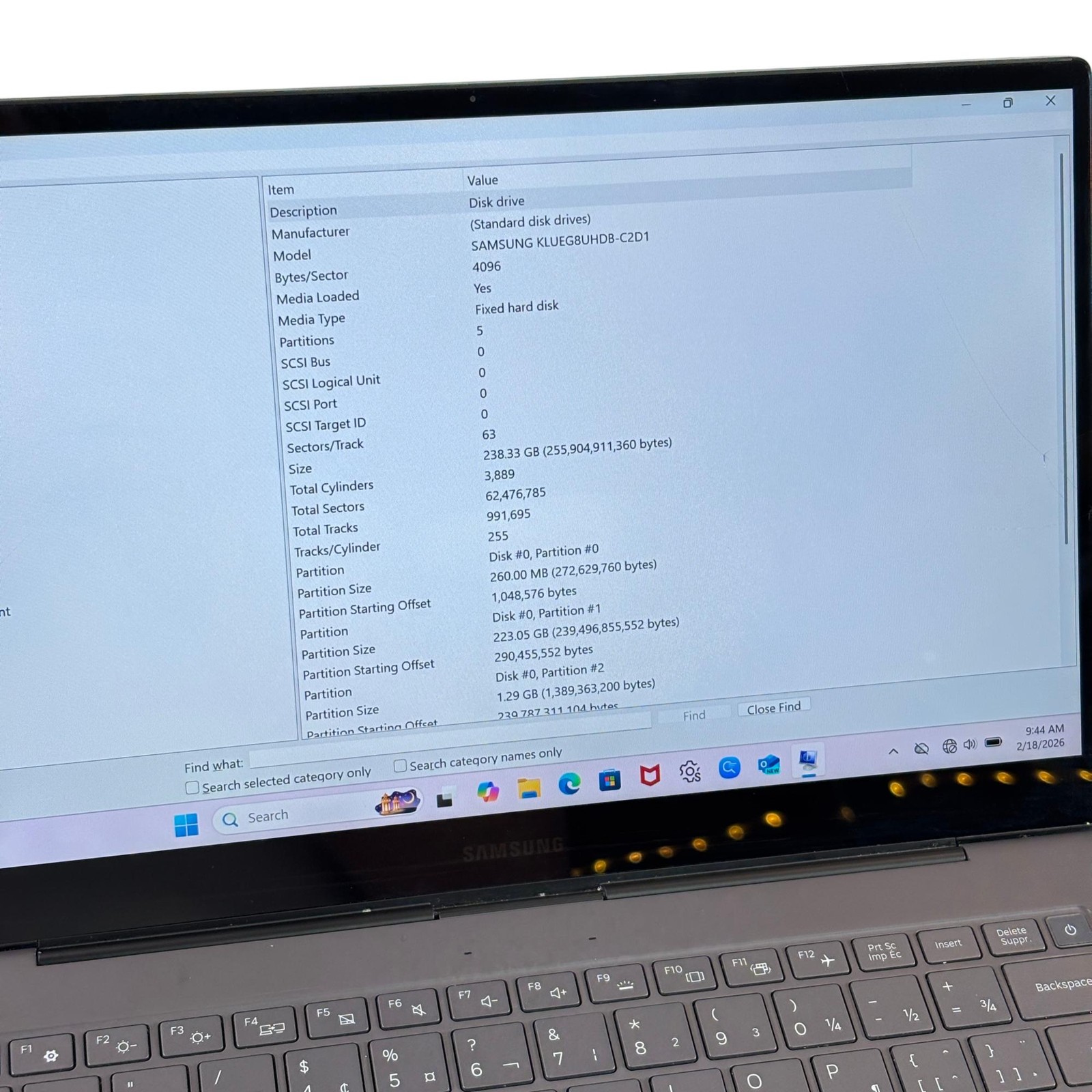 Samsung Galaxy Book S NP767XCM i5-L16G7 8GB RAM 256GB SSD 13.3″ CRCKD SCRN