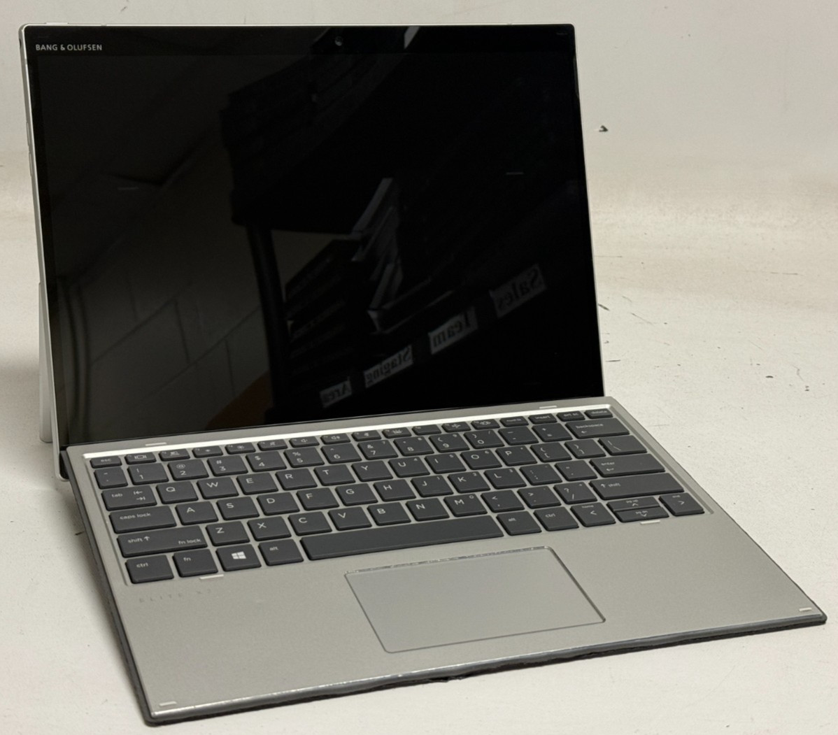 HP Elite x2 G8 2in1 13″ (i7-1185G7 3.0GHz – 16GB RAM – 512GB SSD – Win11Home)