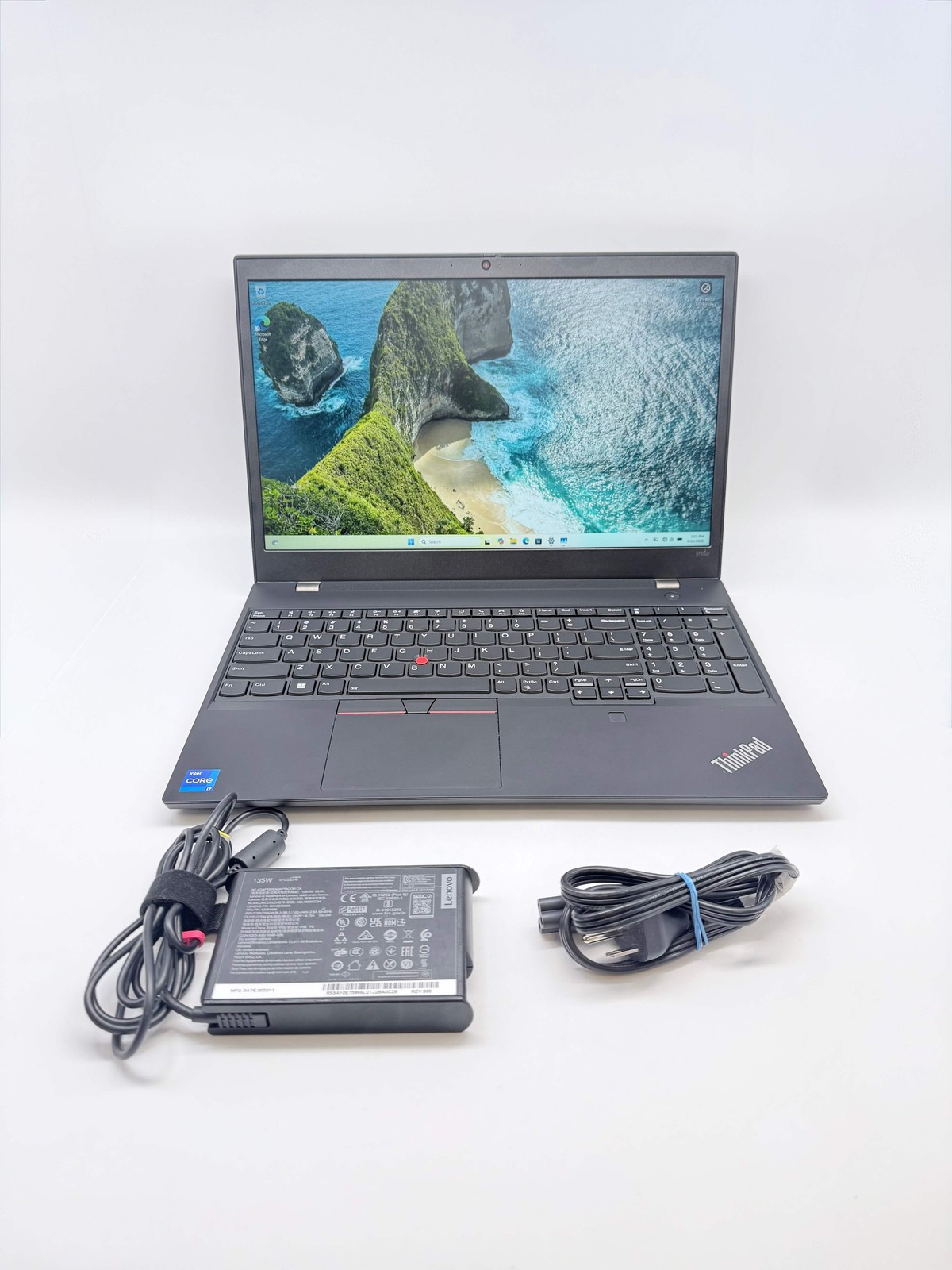 Lenovo ThinkPad P15v Gen 3 15.6″ Core i7 16GB RAM 512GB SSD