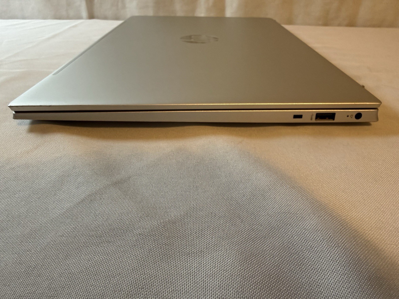HP Pavilion 15-eg0021nr 15.6”Intel i7-1165G7 2.8GHz 16GB RAM 512GB NMVe Win11Pro