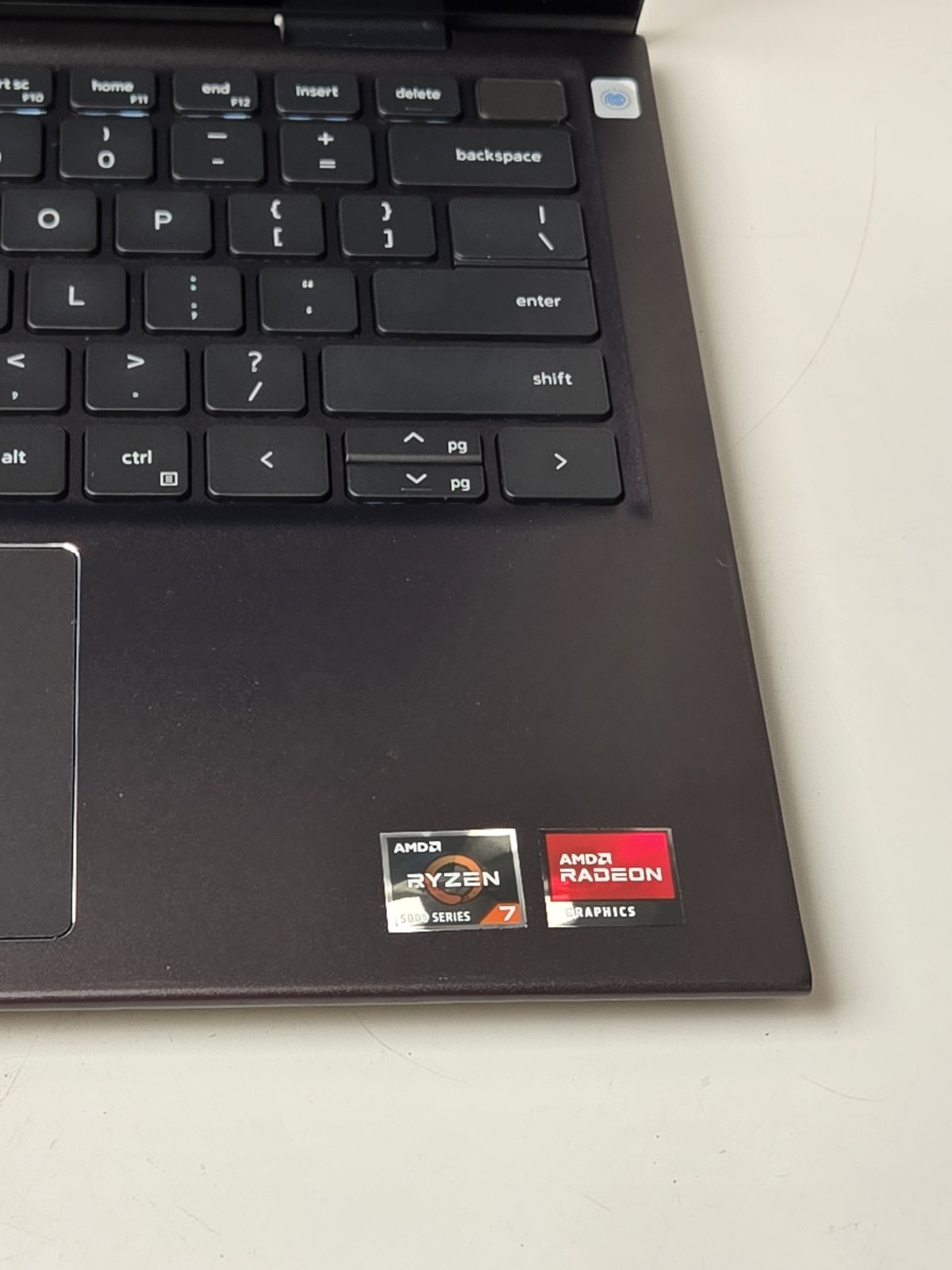 Dell Inspiron 14 2-in-1 Laptop AMD Ryzen 7 Radeon Graphics 16 GB Memory SSD A+