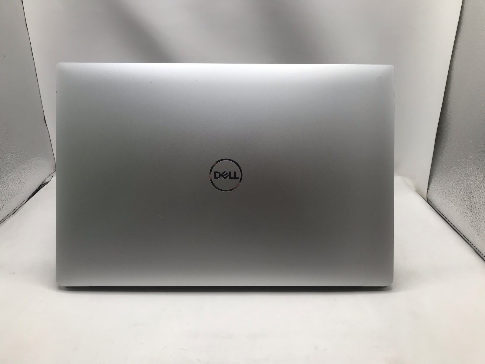 DELL PRECISION 5540 15″ i7 2.6GHz 16GB RAM 512GB–GRADE D