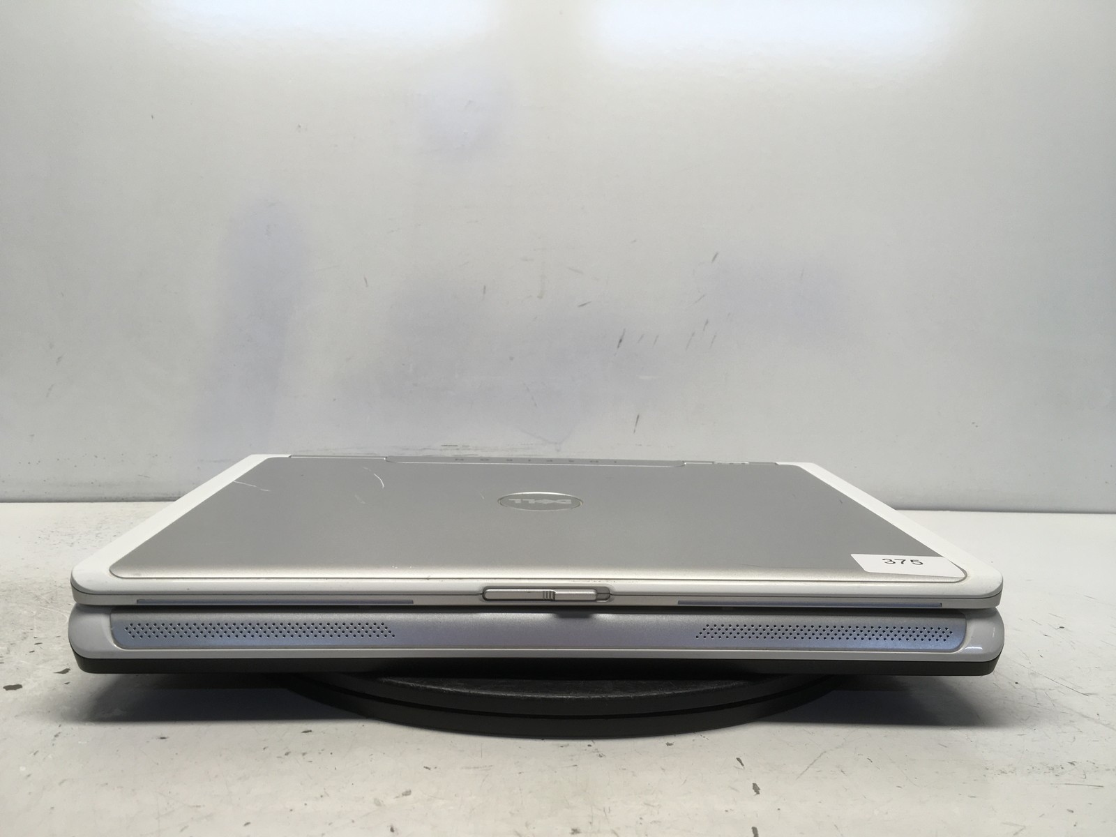 Dell Inspiron 1501 Mobile AMD Sempron 3500+ 1.8GHz 1 GB NO HDD No Batt READ