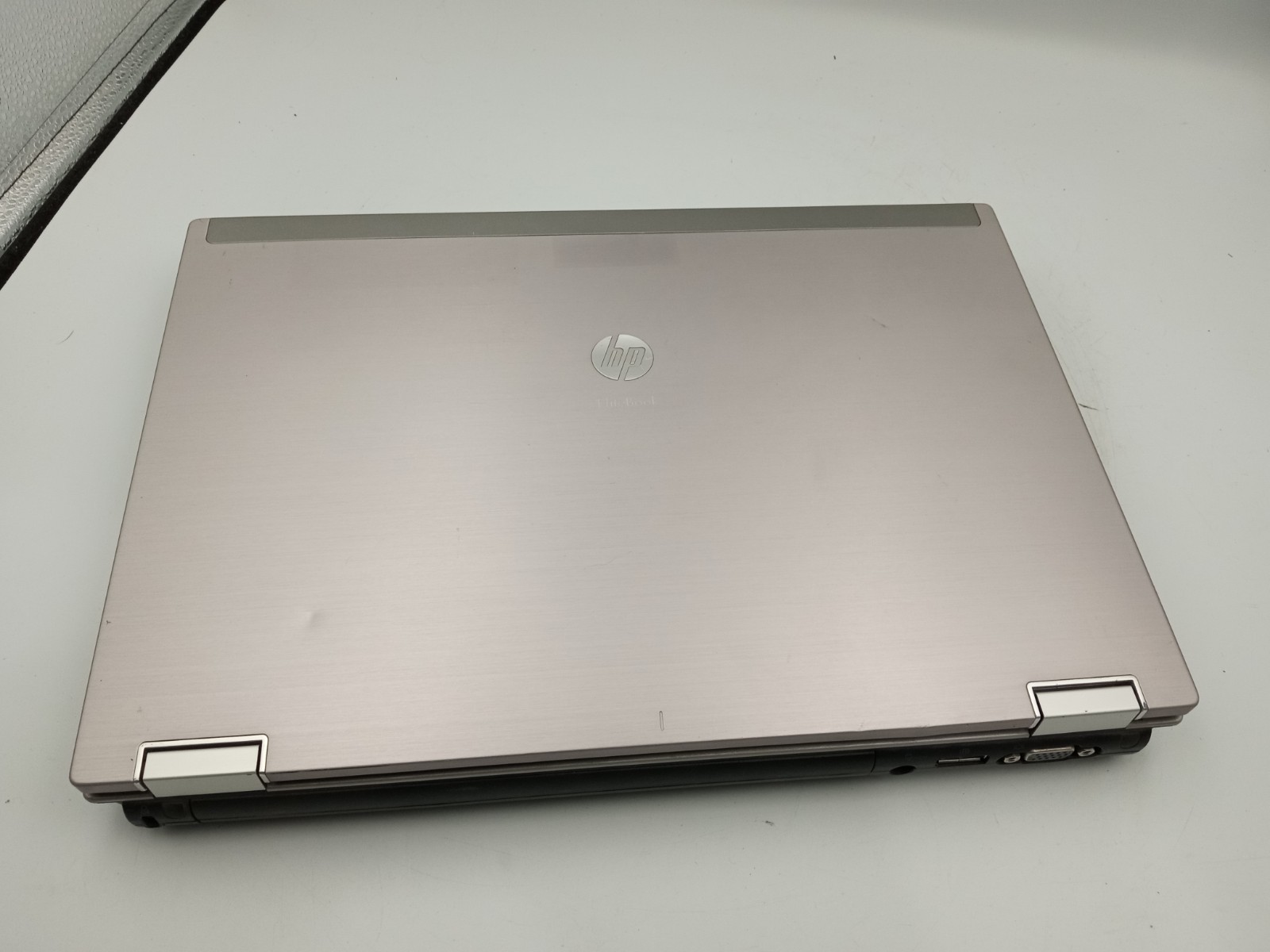 HP EliteBook 8440p 14″ Laptop Intel i7-620M 6GB RAM 160GB HDD XP NVS3100M -RR