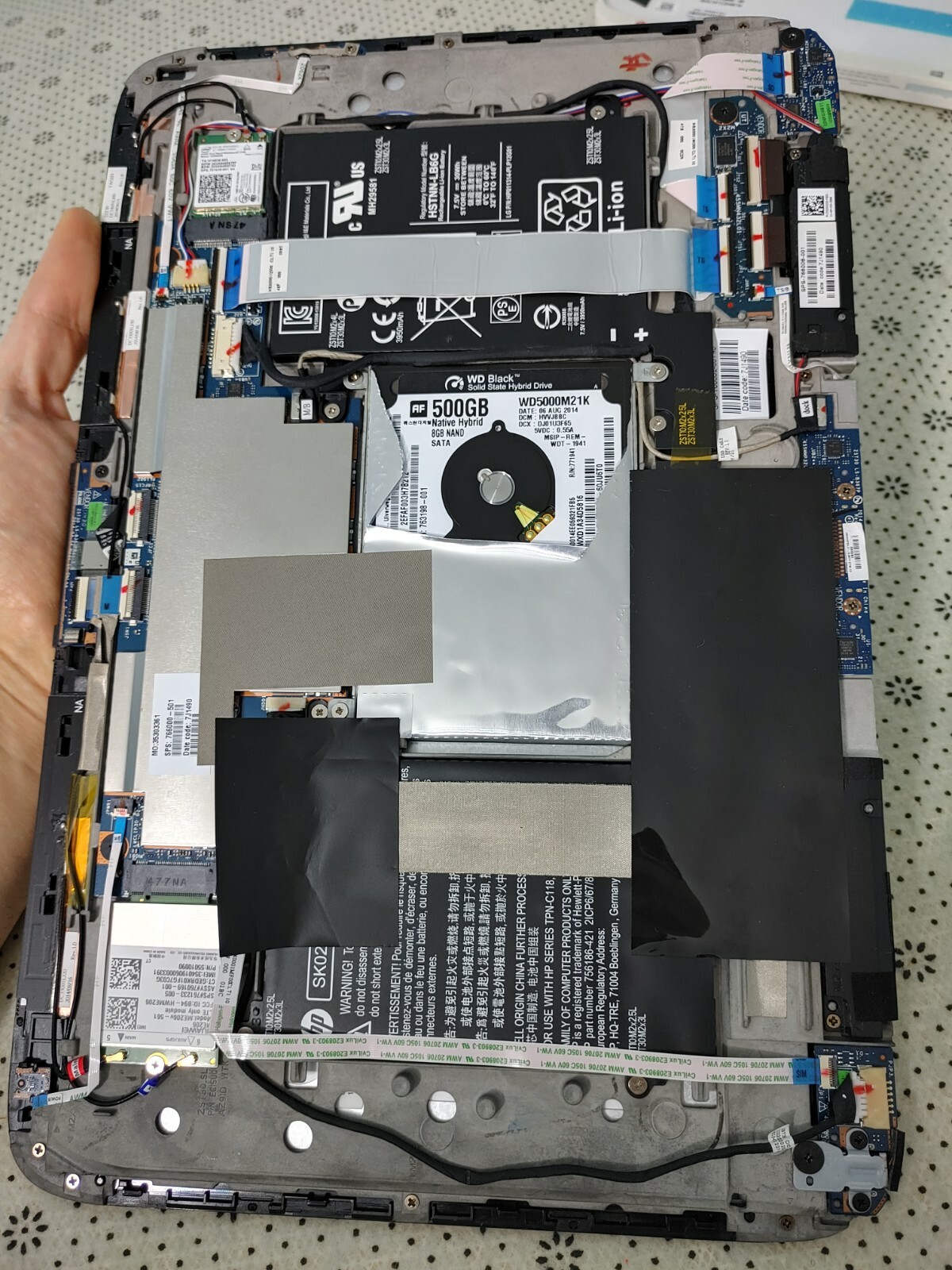 HP Split X2 13-r100dx 13.3″ For Parts as is