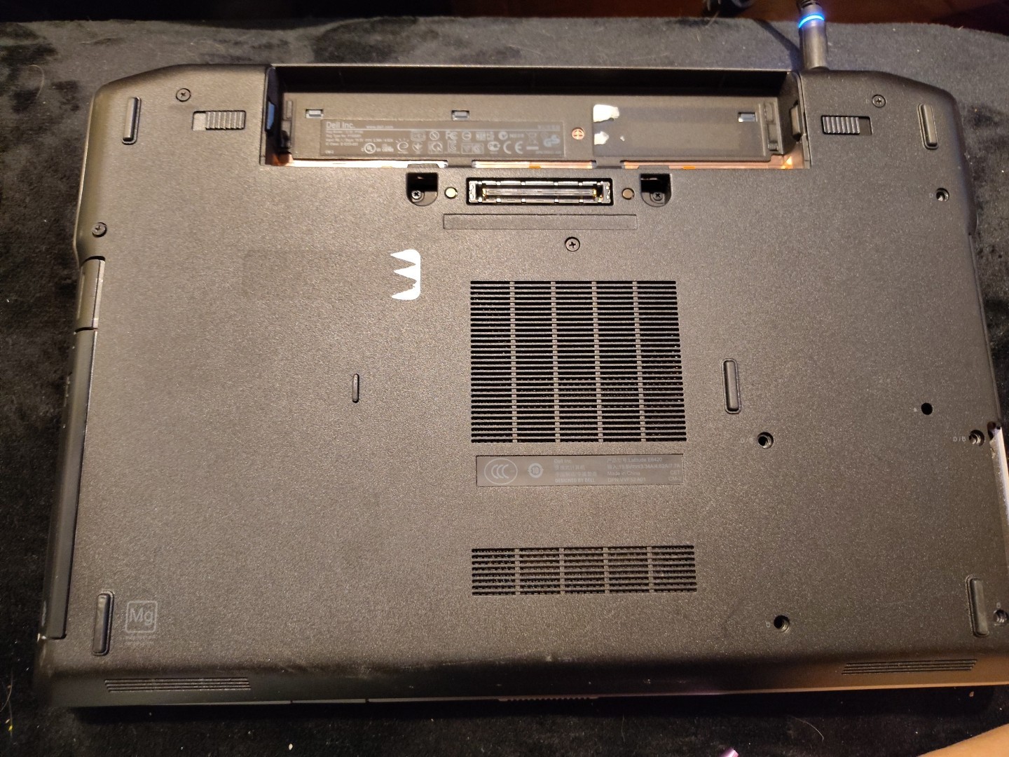 DELL LATITUDE E6420 Laptop w/ Intel Core i5-2520M 2.50 GHZ + 4GB No HD/Battery