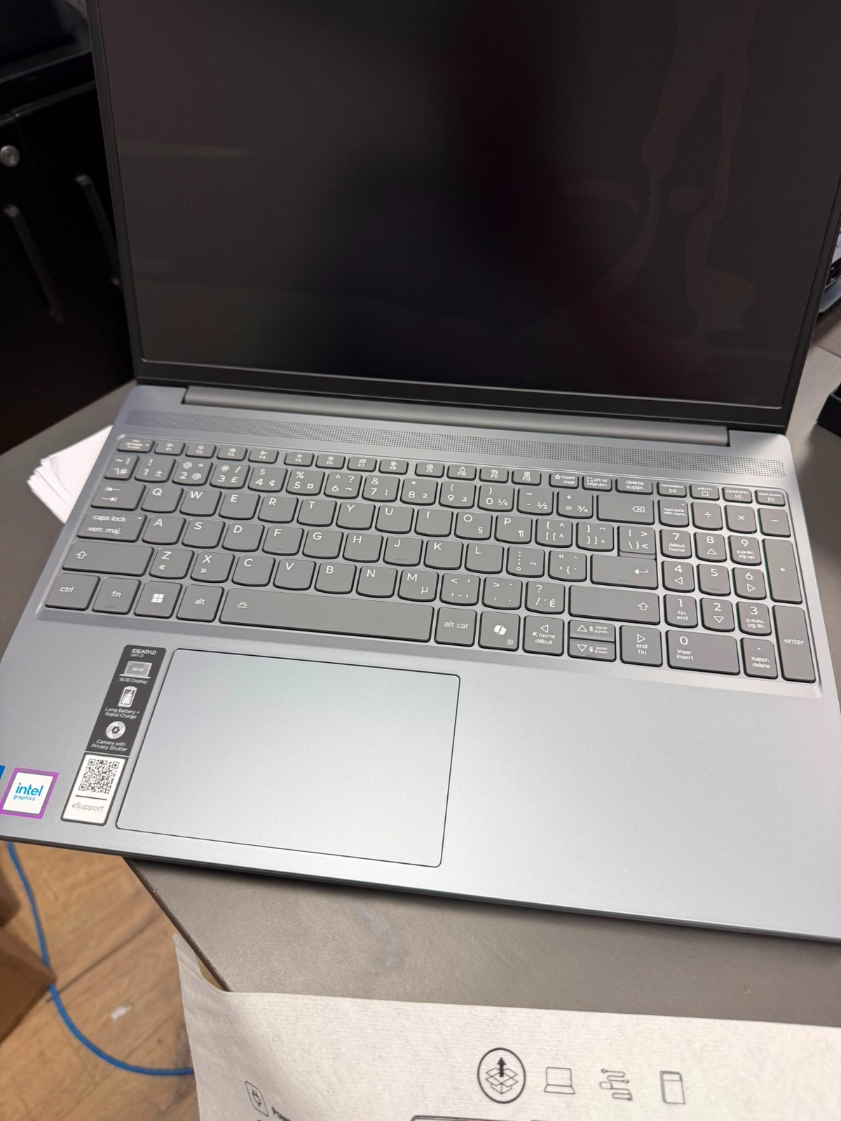 Lenovo IdeaPad Slim 3 Core 3 100U 8GB RAM 512GB SSD **LCD BROKEN**