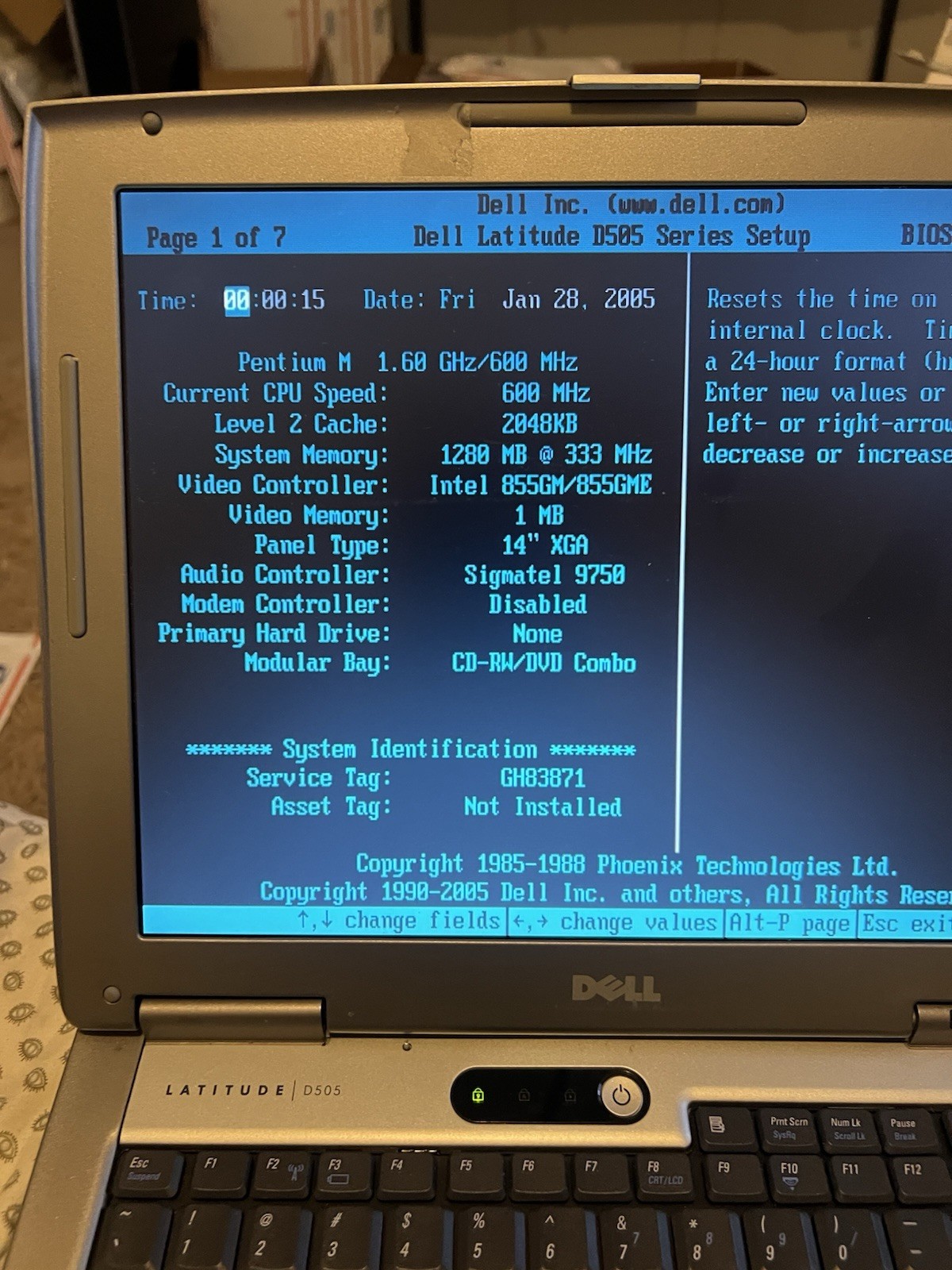 Dell Latitude D505 Laptop Intel Pentium M 1.6GHz 1289MB RAM No HDD/OS