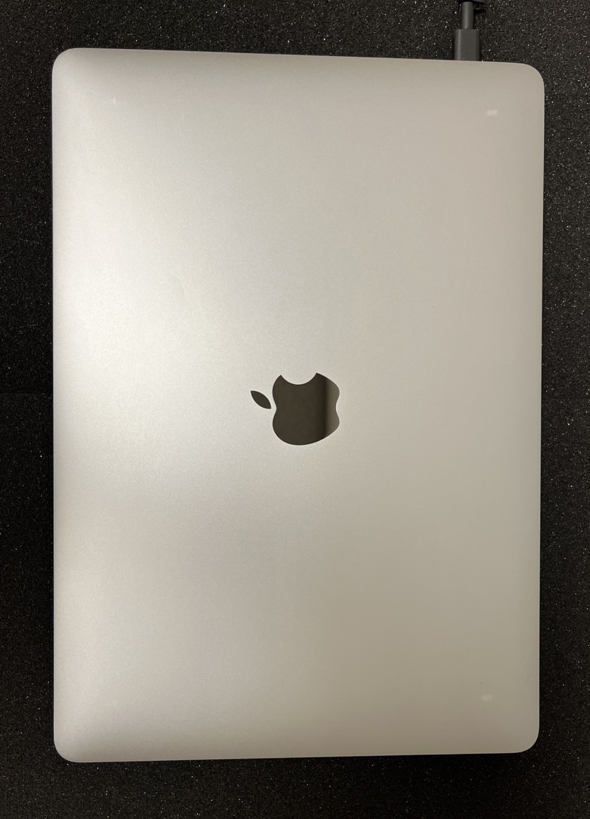 Apple MacBook Pro 2020 A2251 13.3″ i5-1038NG7 16GB 500GB NVME Laptop- Grade B