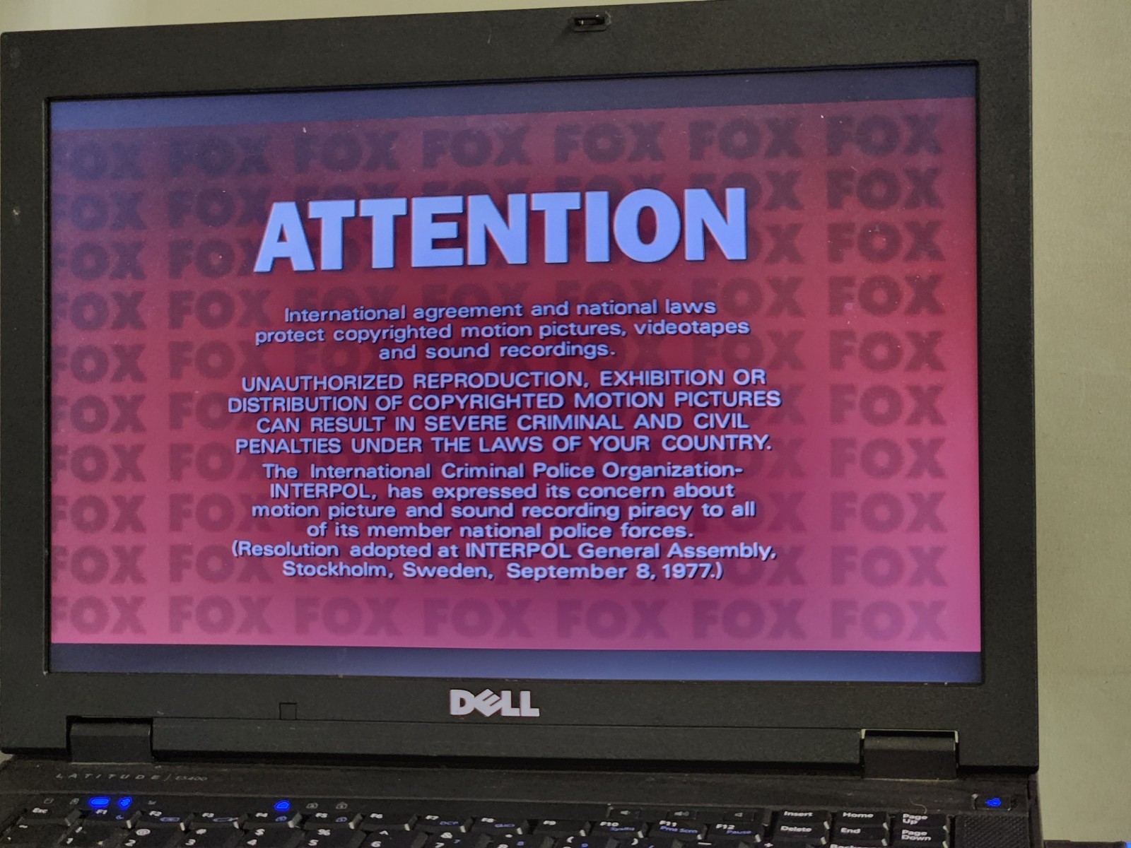 Dell Latitude E5400/C2D/2GB/120GB HD/Wi-Fi/ DVD/Win 7 Ultimate/Extended Battery