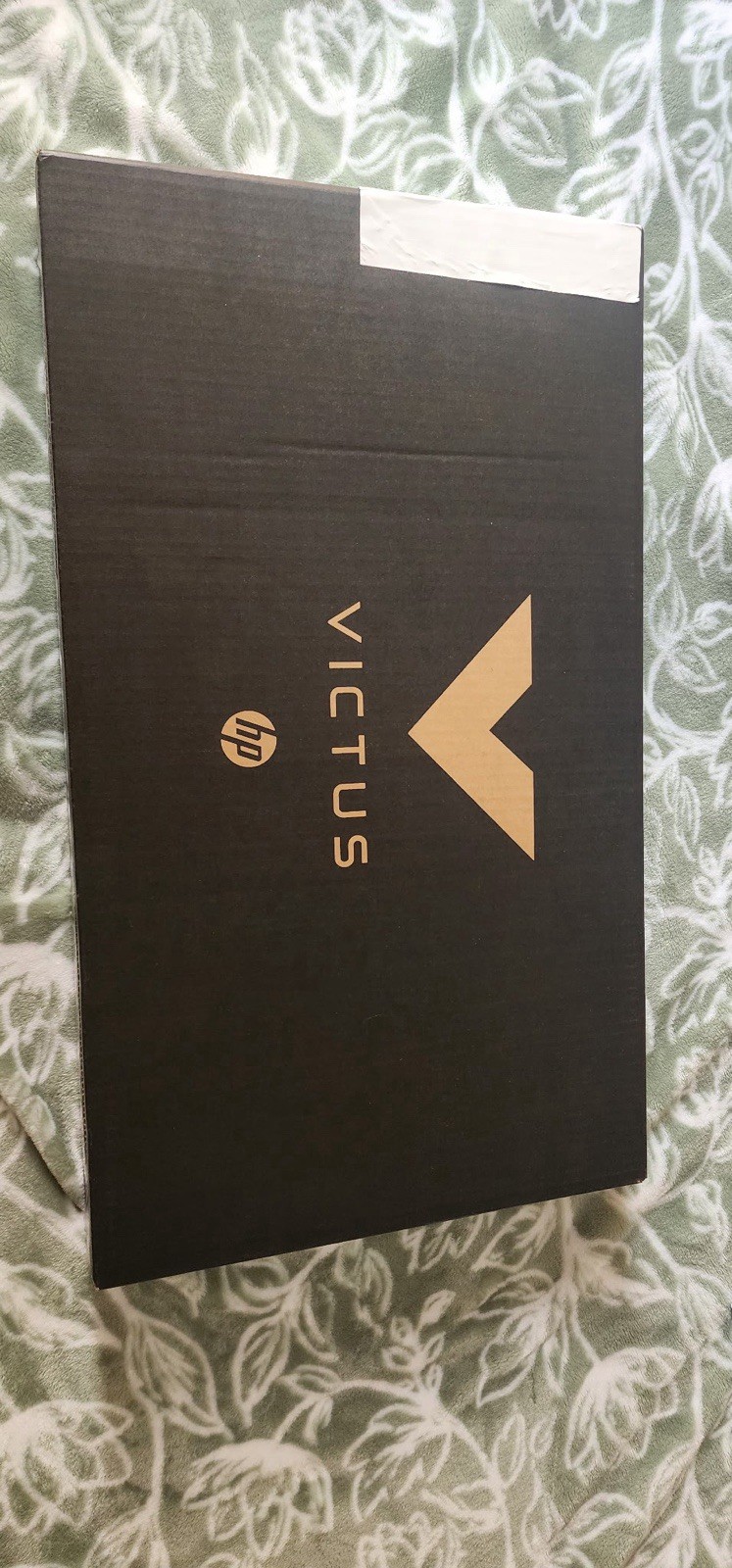 HP Victus 15 Gaming Notebook Laptop Windows 11 15.6″ Black Charger Included