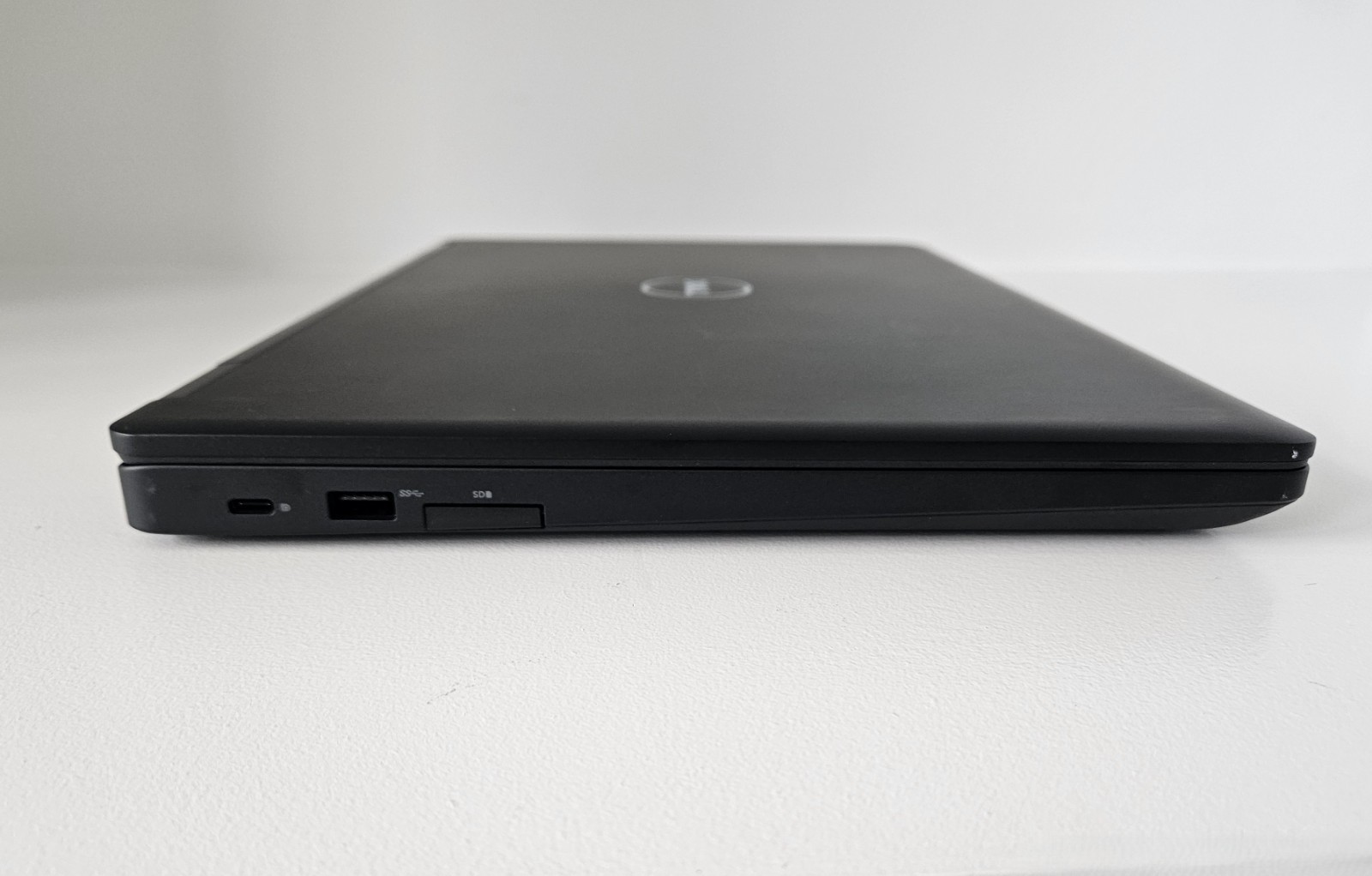 Dell Precision 3520 Core i5-7440HQ 2.80GHz 8GB RAM 256GB NVMe 15.6″ Win 11 Pro