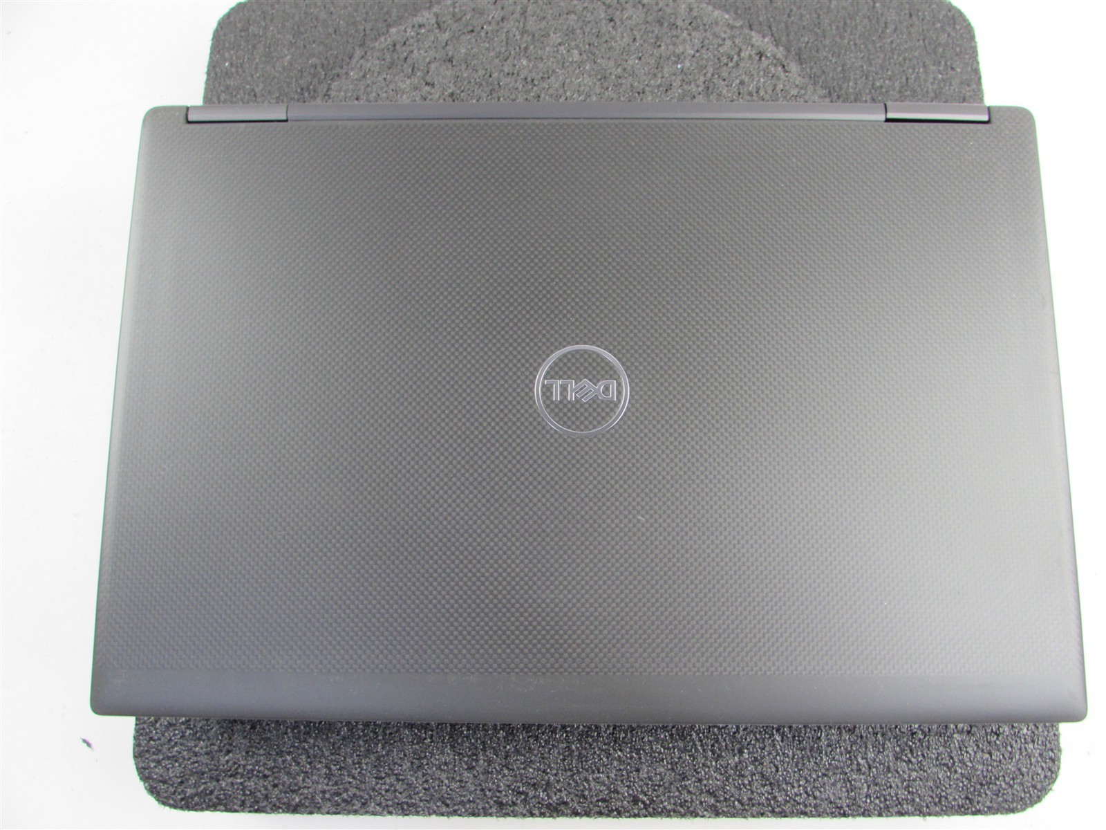 DELL PRECISION 7740 17.3″ I7-9750H NO SSD 64GB RAM NVIDIA RTX 4000 NO O.S