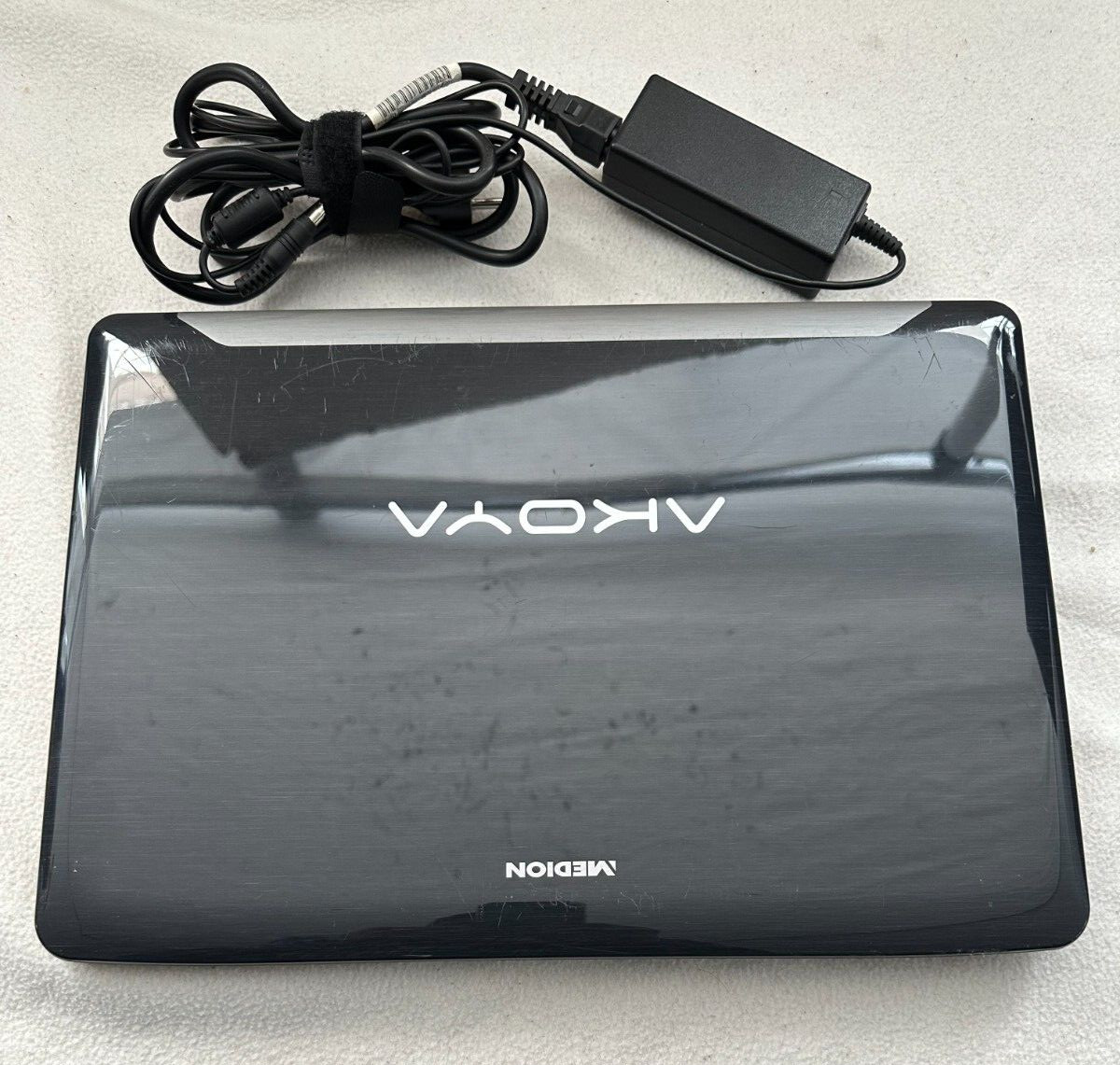 Medion Akoya MD99090 (E6234) Laptop* Intel B960 2.20GHz 8GB RAM 120GB SSD