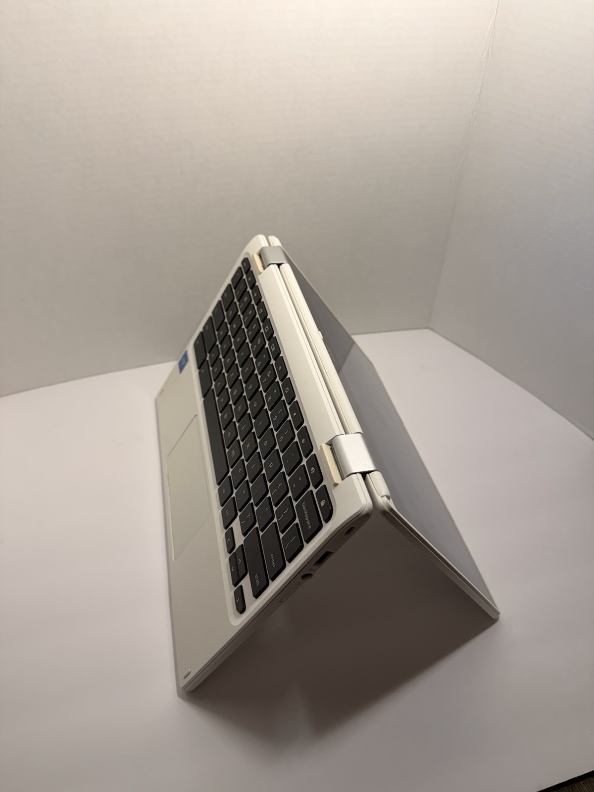 Acer Chromebook N15Q8 | 2-1 Convertible | Touch Screen | Intel Celeron *READ*