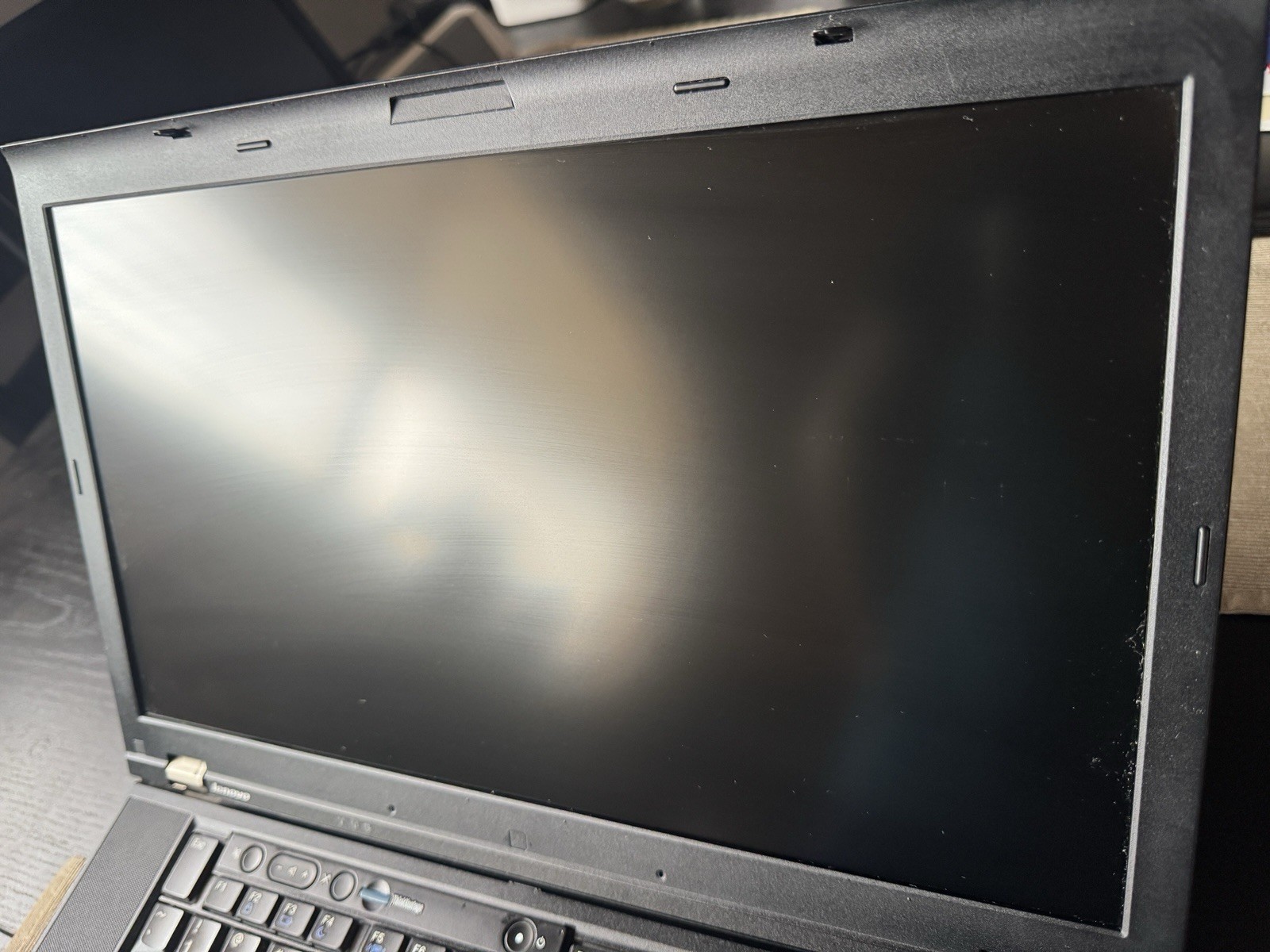 Lenovo ThinkPad W510 15.6″ Intel i7-Q720 1.60GHz 6GB 256GB SSD NVIDIA FX 880M