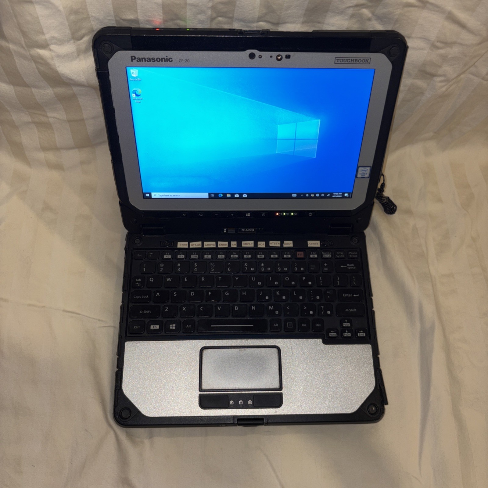 Panasonic Toughbook CF-20 i5-7Y57 1.2GHz 8GB, 512GB SSD, Win 10 Pro