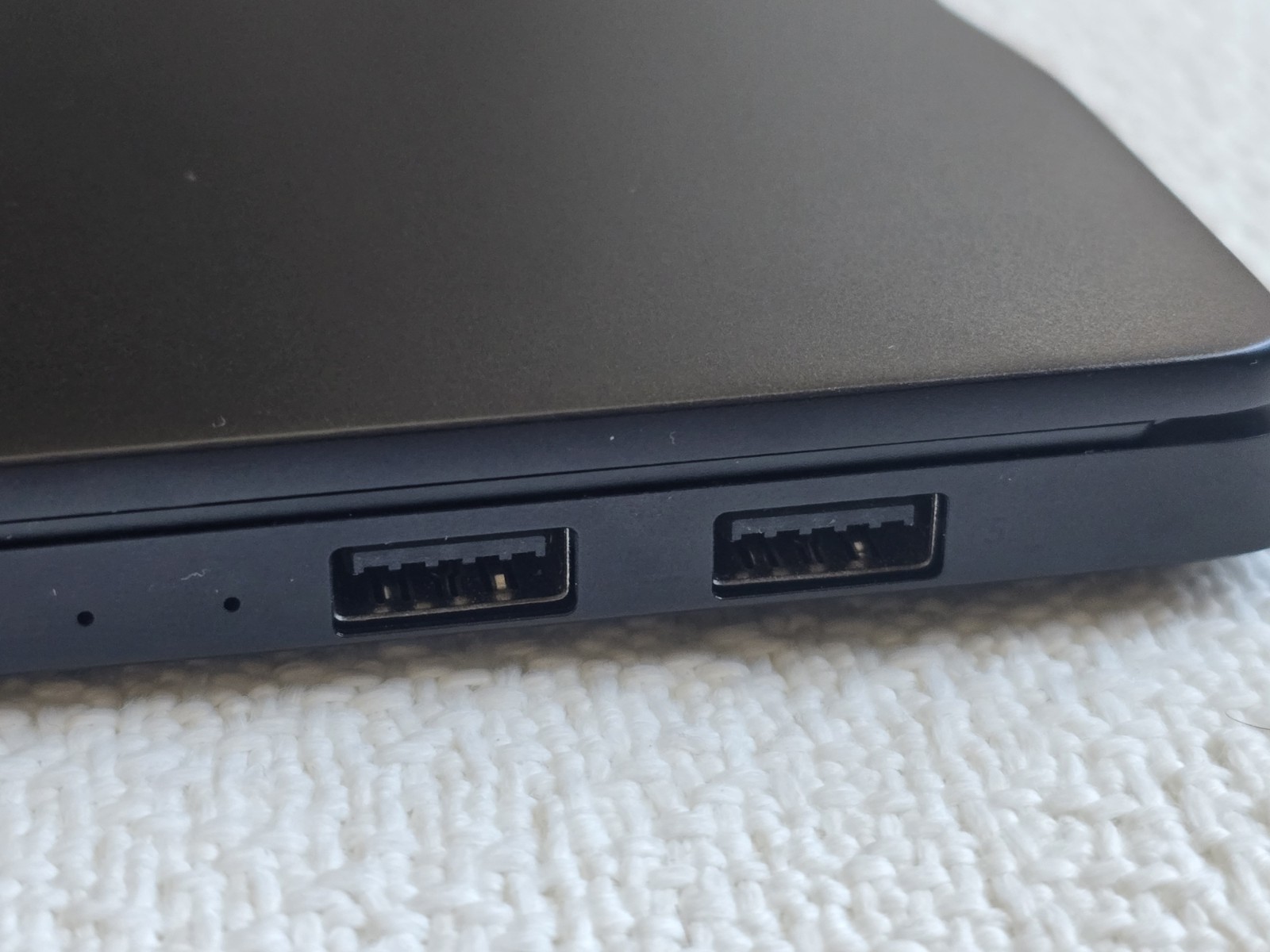 ASUS Vivobook S16 16″ OLED Laptop – Intel Core Ultra 9-285H – 16GB RAM – 1TB SSD