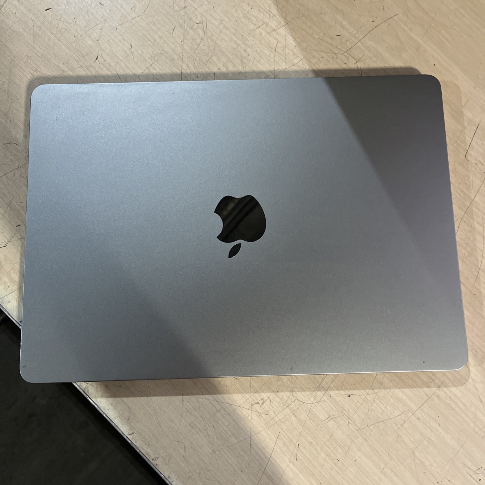 APPLE MACBOOK AIR “M2″ 8 CPU/8 GPU 13” 3.49 GHZ 8GB RAM 256SSD