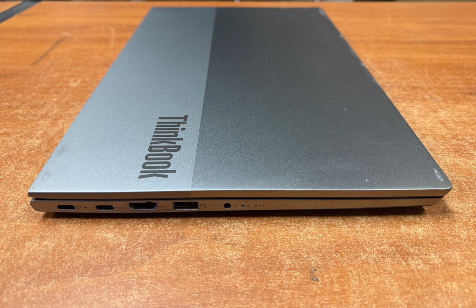 ThinkBook 15 G2 ITL 15.6″ – Intel i7-1165G7 2.8GHz 8GB No HDD *Cracked Display*