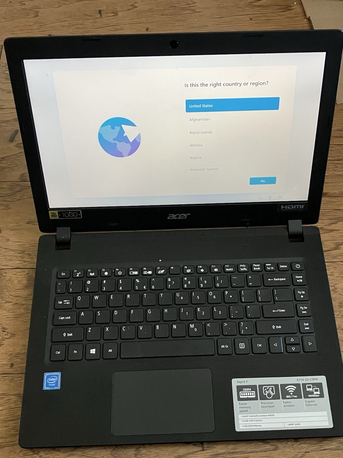Acer Aspire 1 – 14″ / 64 GB /Celeron N4020 / 4 GB DDR4 Memory/ Black w/charger