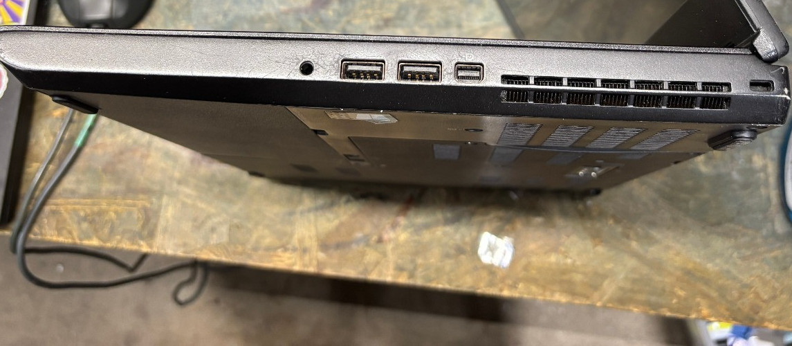 Lenovo ThinkPad P50 Core i7-6700HQ 16GB RAM 512GB NVME Quadro M1000M