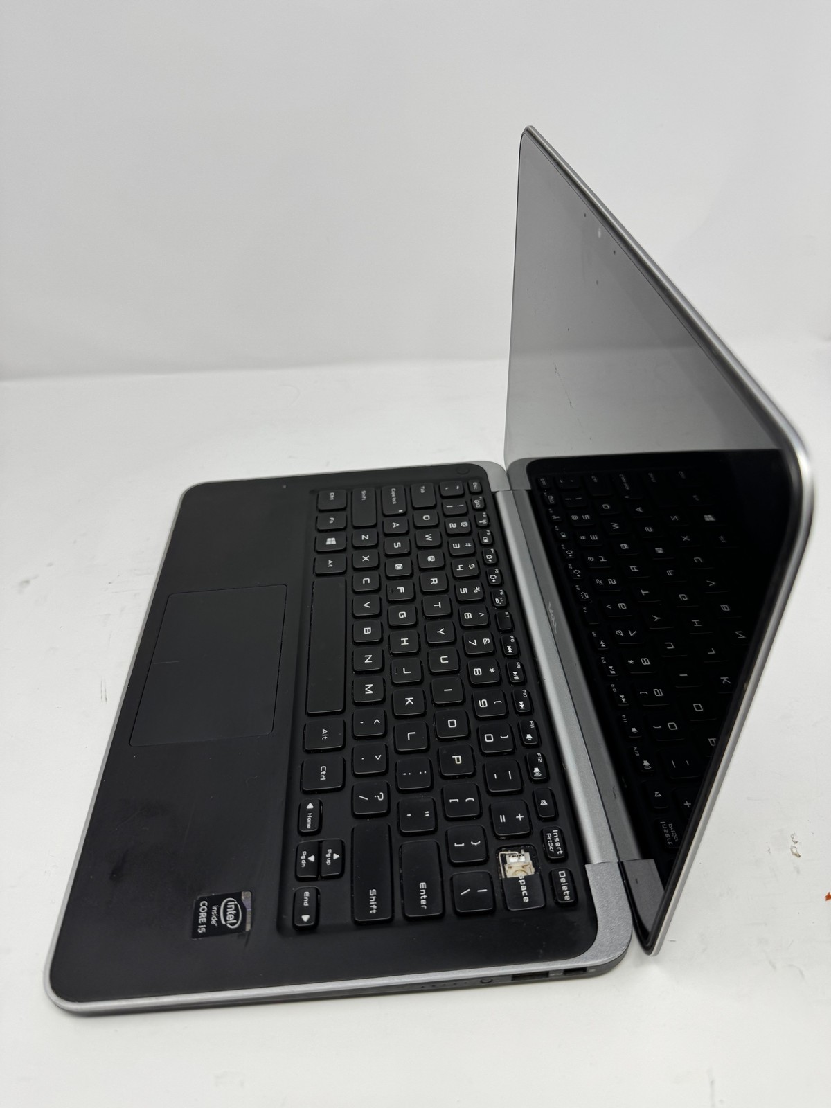 Dell XPS 13 9333 i5-4210U 8GB No HD Intel Integrated Touchscreen No Battery
