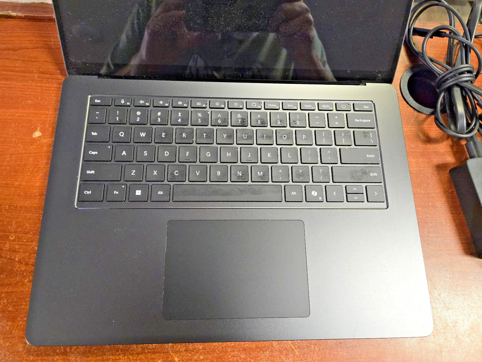 Microsoft Surface 7 15″ Snapdragon X 3.4GHz 16GB 512GB Win 11 (2037) 10xCharges
