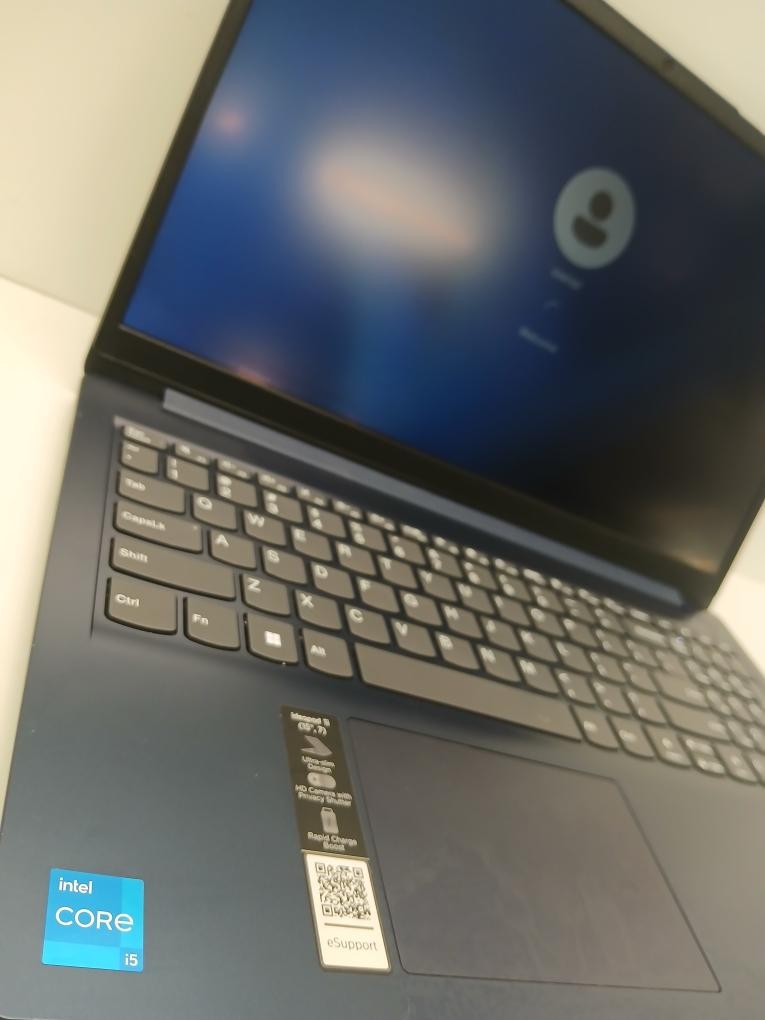 LENOVO IDEAPAD 3 15IAU7 (P06035585)