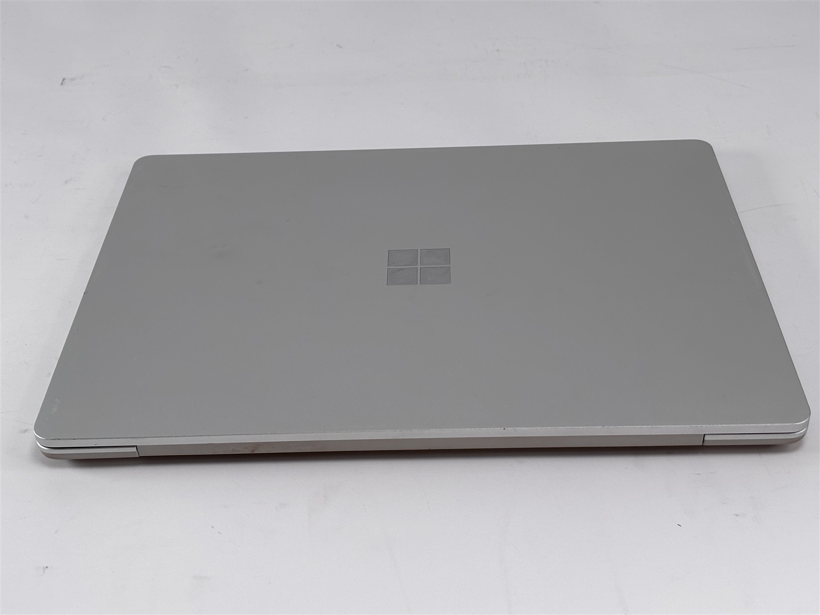 Microsoft Surface 12.4″ Laptop Go 2 Core i5-1135G7 2.4GHz 16GB 256GB SSD