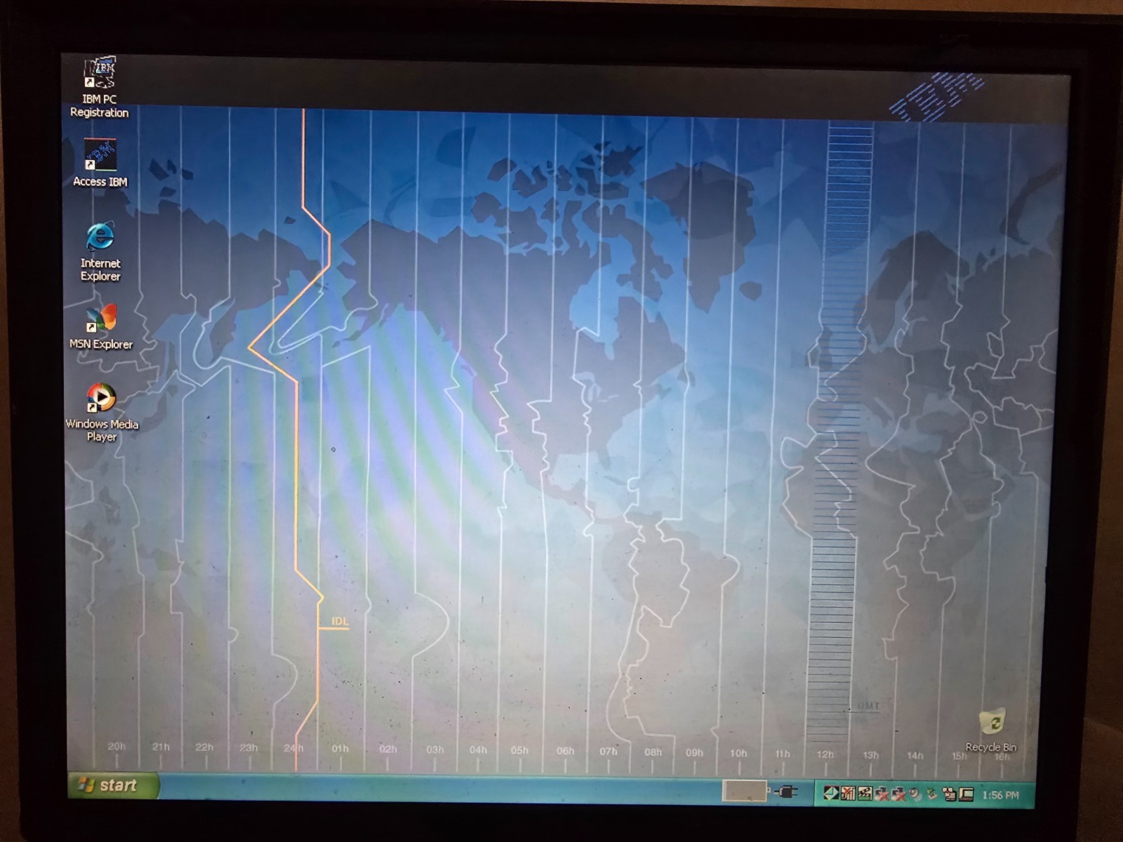 Vintage IBM ThinkPad R40 Windows XP Pro Factory Restore Pentium M Working