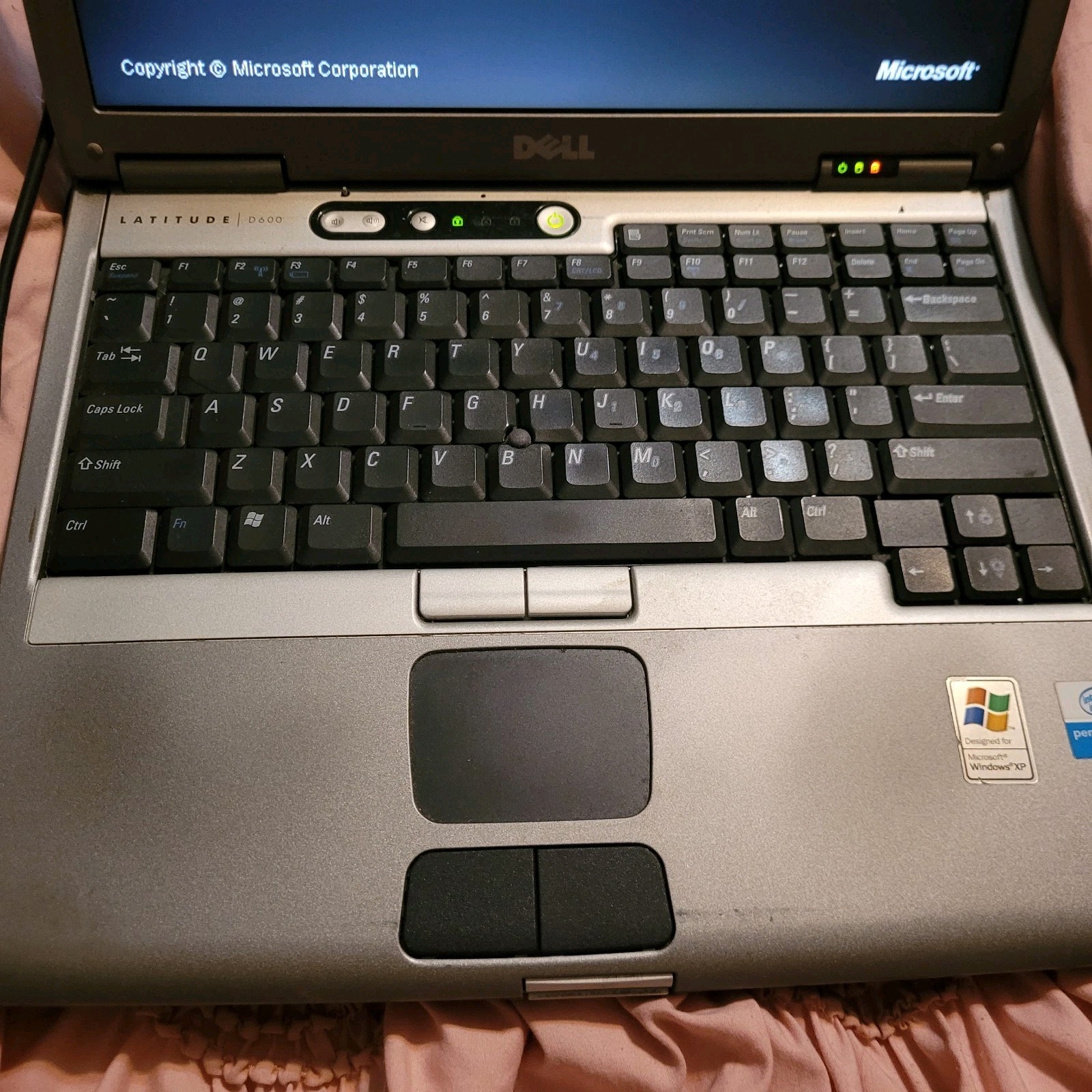 Dell Latitude D600 Intel Pentium Laptop, Turns On!