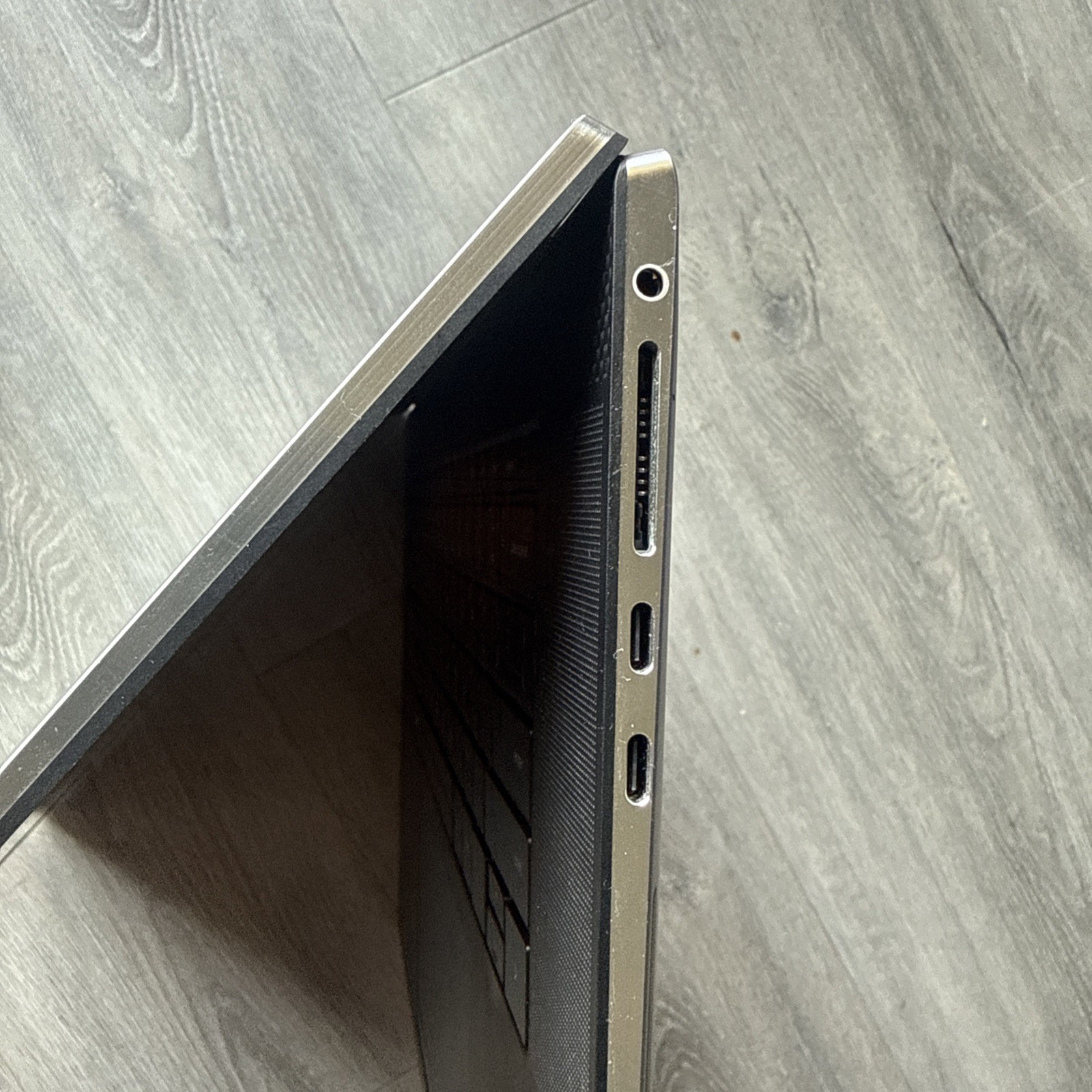 Dell XPS 17 9720 Intel i9-12900HK, 64GB RAM, 2TB SSD, NVidia GeForce RTX 3060