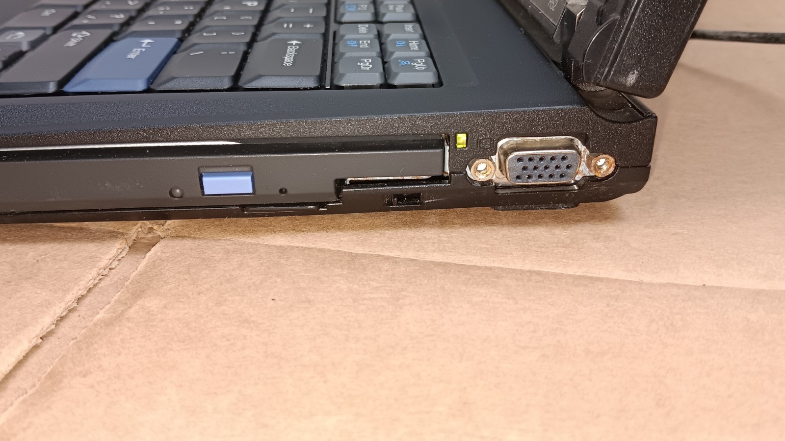 Retro Loaded IBM Thinkpad R52 Gaming Laptop 1.73 GHz 2 GB Ram Windows XP Hme SP3