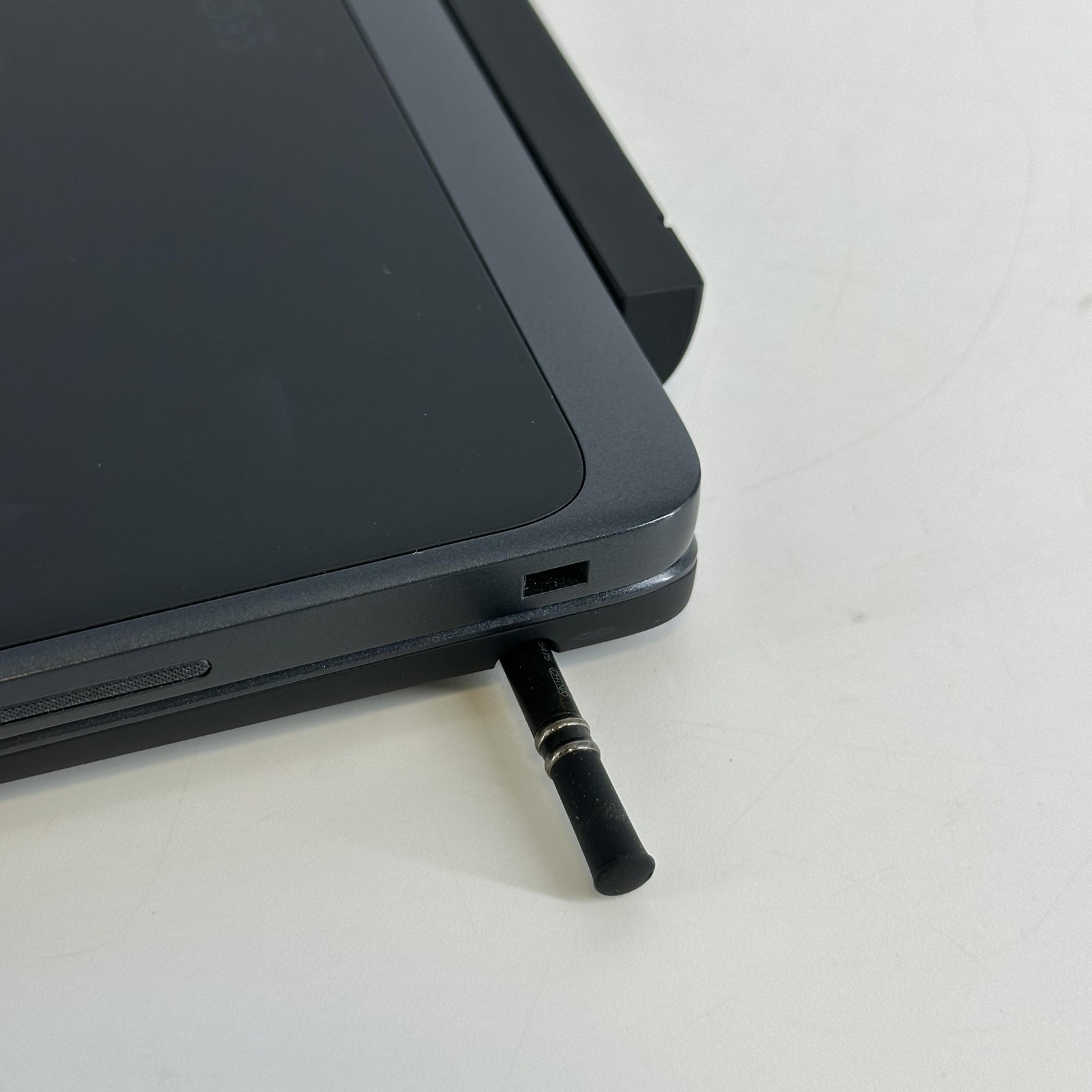 Dell Venue 10 Pro 5056 TOUCH Atom x5-Z8500 1.44GHz 4GB 128GB Good – BAD CAMERA