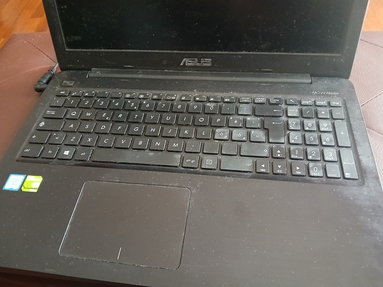 ASUS F556U, 699GB HDD 8GbRam Notebook Laptop PC