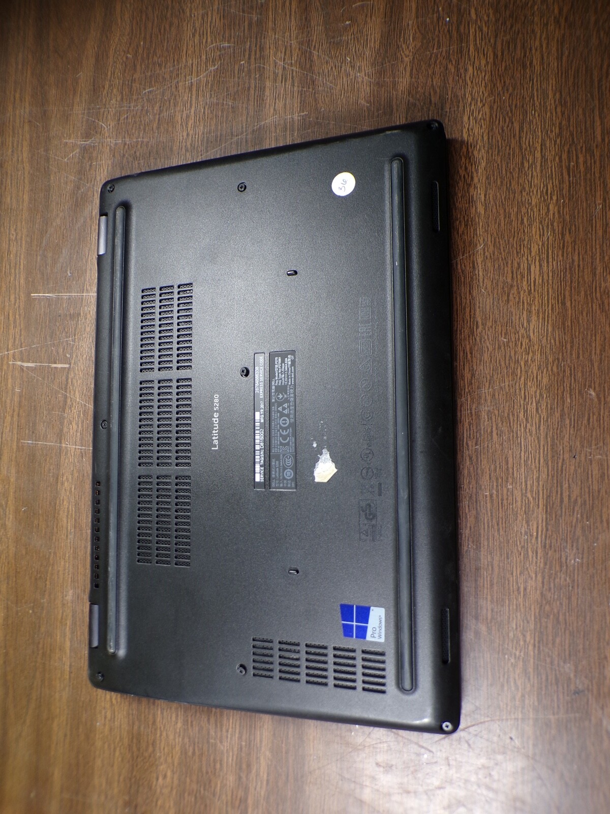 DELL LATITUDE 5280 INTEL CORE i3-7100U 2.40GHZ 8GB RAM **NO HD/ NO CADDIE/ NO OS