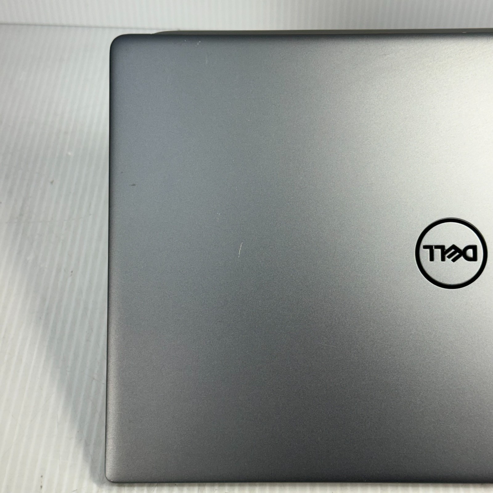 Dell Vostro 5391 i5-10210U 13.3″ Windows 11 Pro Laptop 128GB SSD 8GB *WEAR*