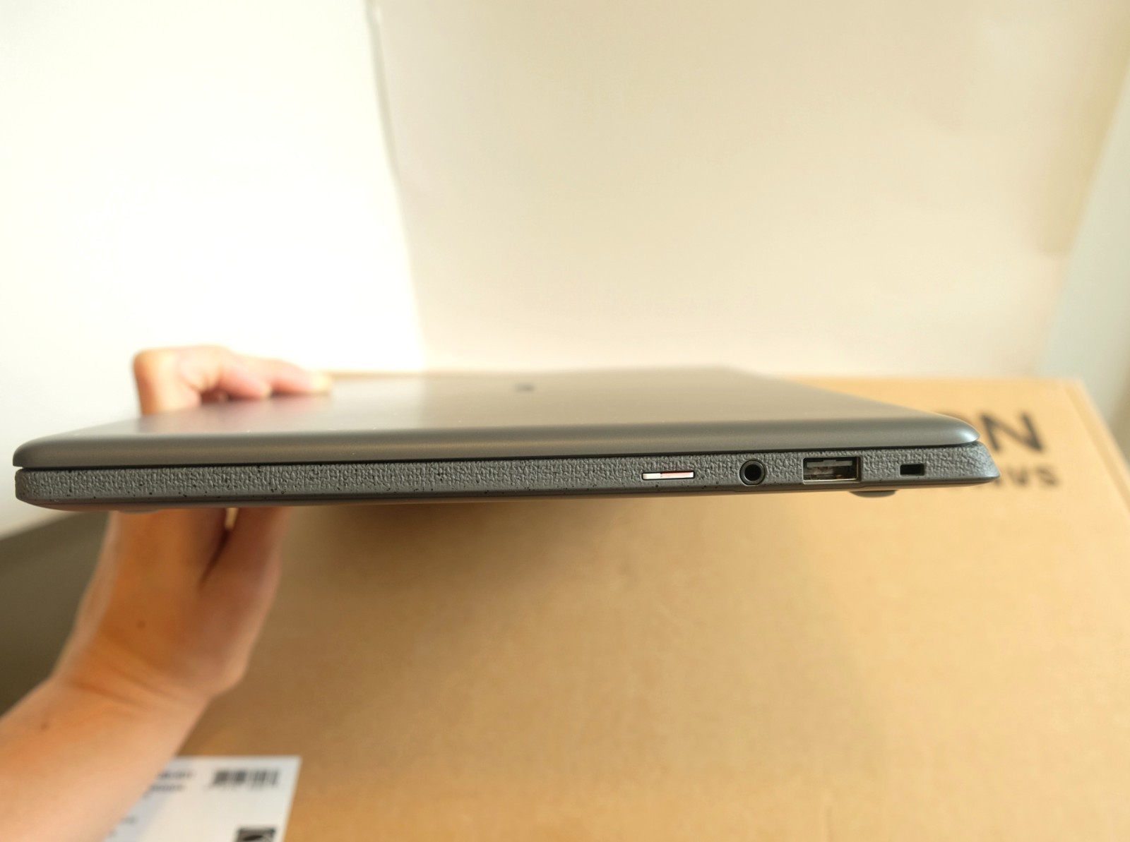 Samsung Notebook Flash 13.3″ Laptop 4GB Intel N4000 Windows 10 Intel – NP530XBB