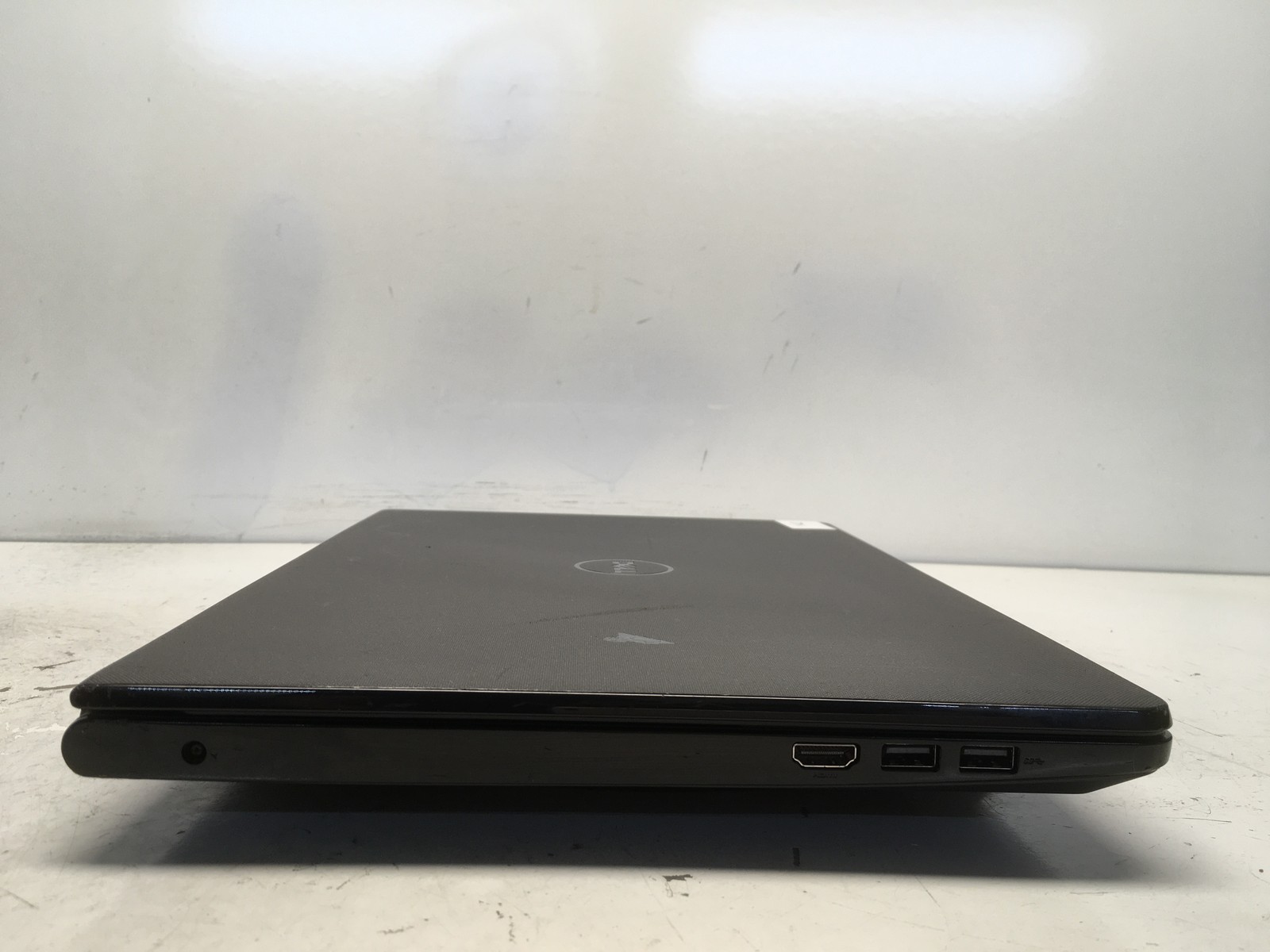 Dell Inspiron 15-3573 Intel Celeron N4000 1.1GHz 8 GB NO HDD No Batt