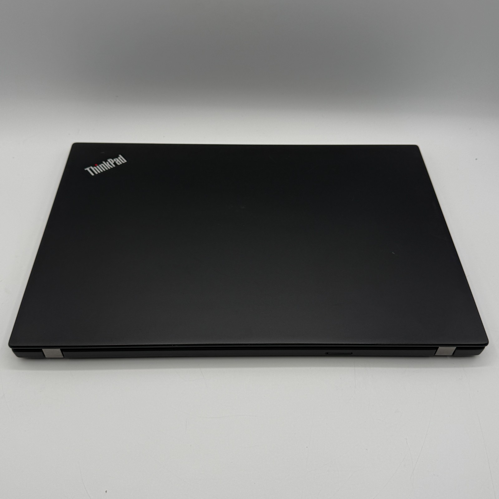 Lenovo ThinkPad T490s 14″ i7-8565U 16GB RAM 256GB SSD Win11 Pro Fingerprin Fair
