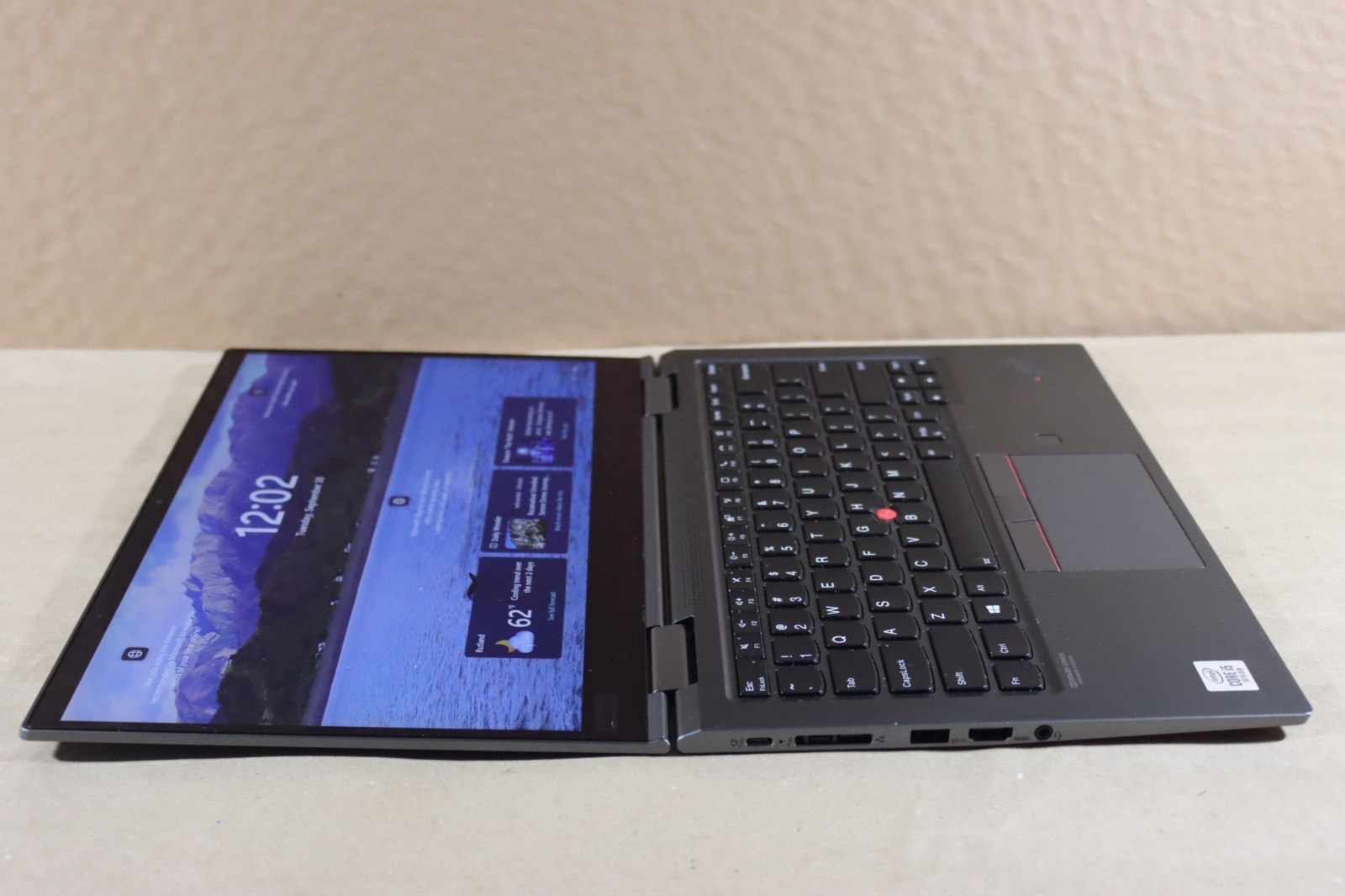 Lenovo ThinkPad X1 Yoga 5th Gen; 2-in-1, 14″, 256GB, 10th Gen Intel i5, 8GB Ram