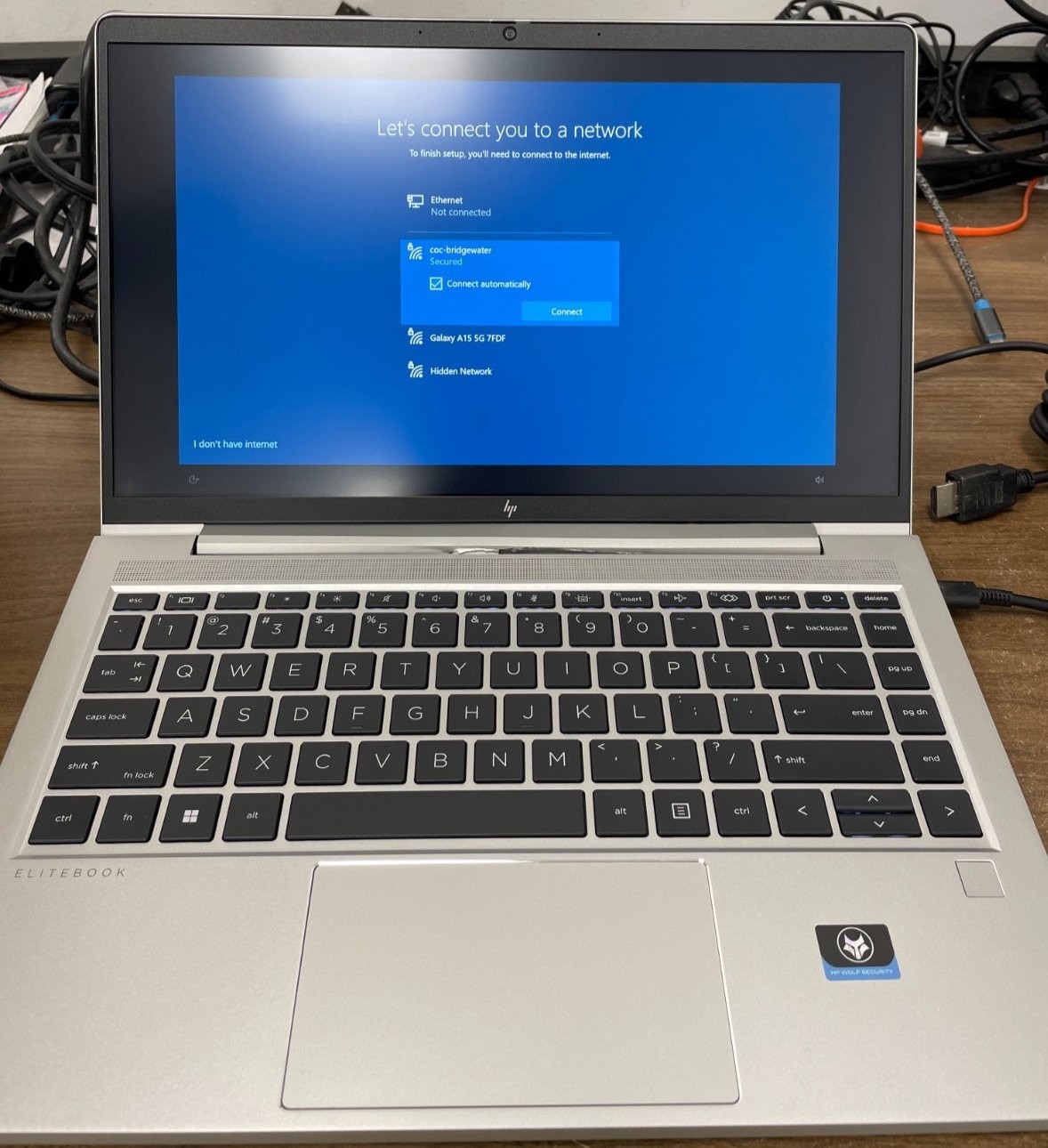 HP EliteBook 645 G9 R5 PRO 5675U 16GB 512GB NVMe Win 11 Pro, Cracked (READ)