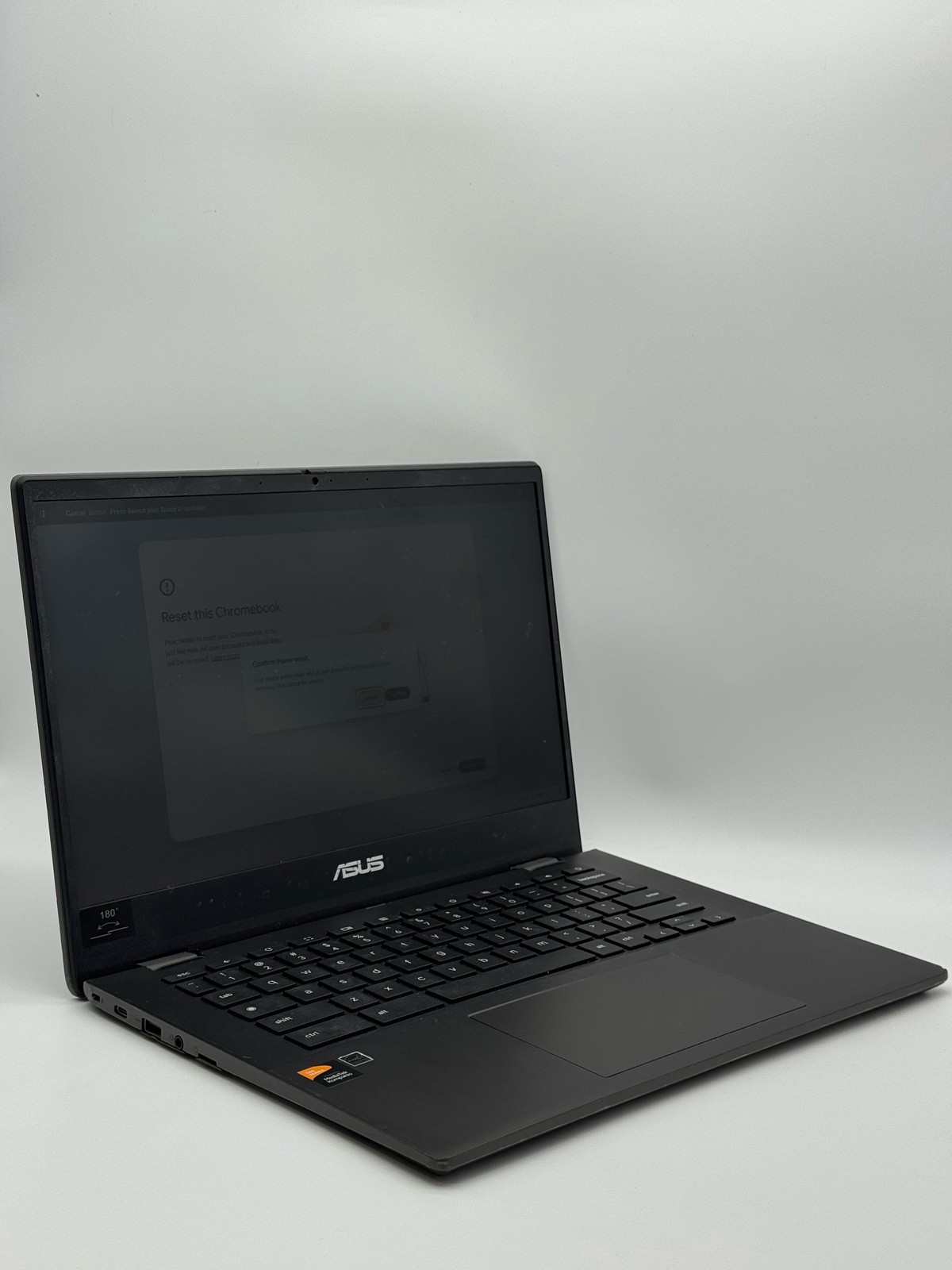 (BROKEN) ASUS Chromebook 14in FHD Laptop MediaTek Kompanio 520 4GB RAM 64GB
