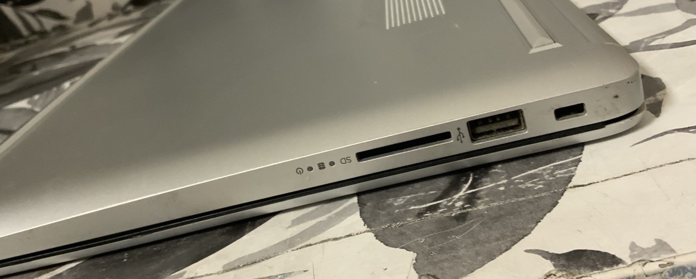 ➿ HP 14-cm0012nr 14″ Laptop 4GB 32GB AMD 👉FOR PARTS ONLY👈