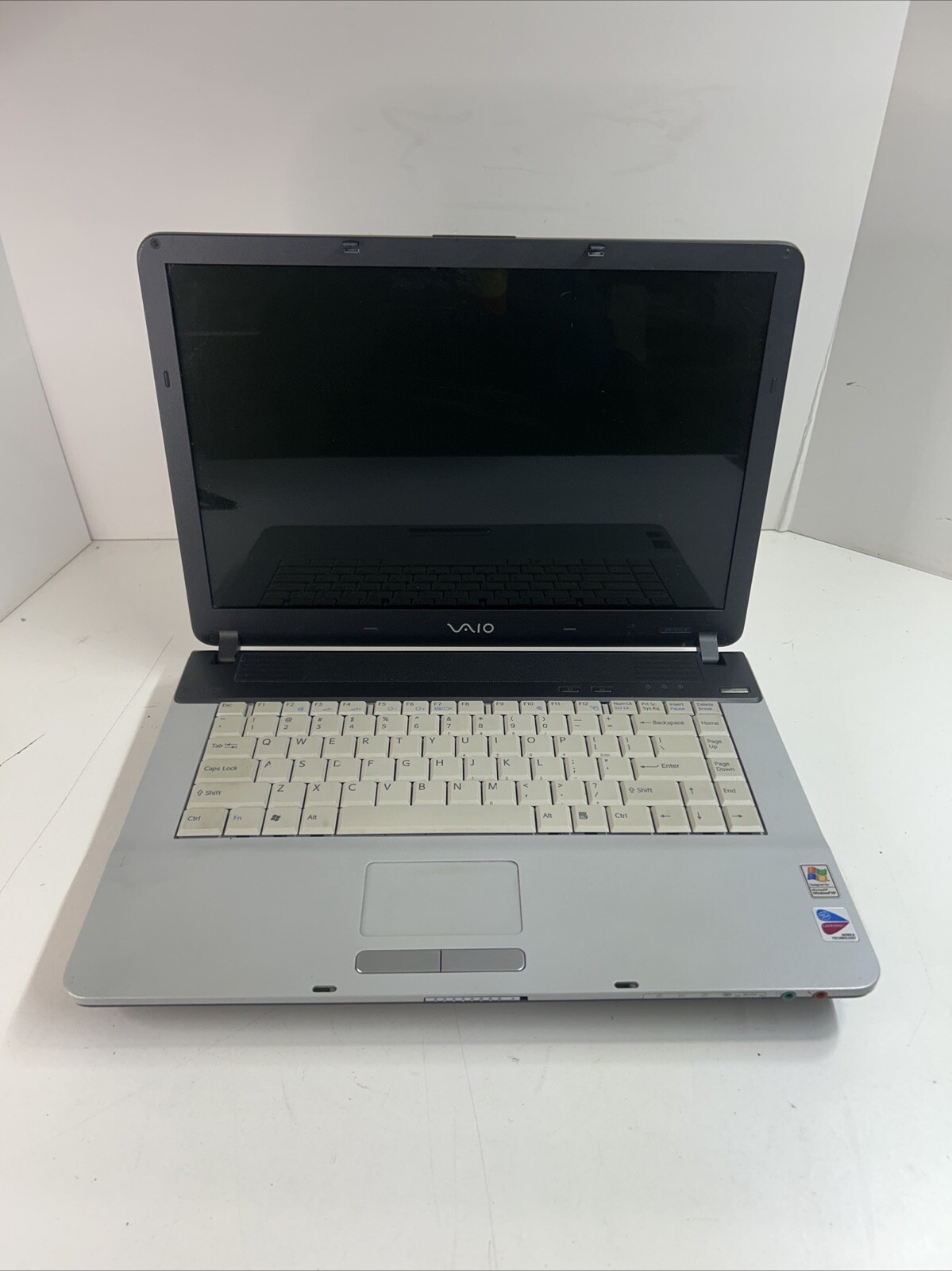 Sony Vaio VGN-FS715 Intel Celeron M370 1.50 GHz 512MB Ram 60GB HDD Win XP