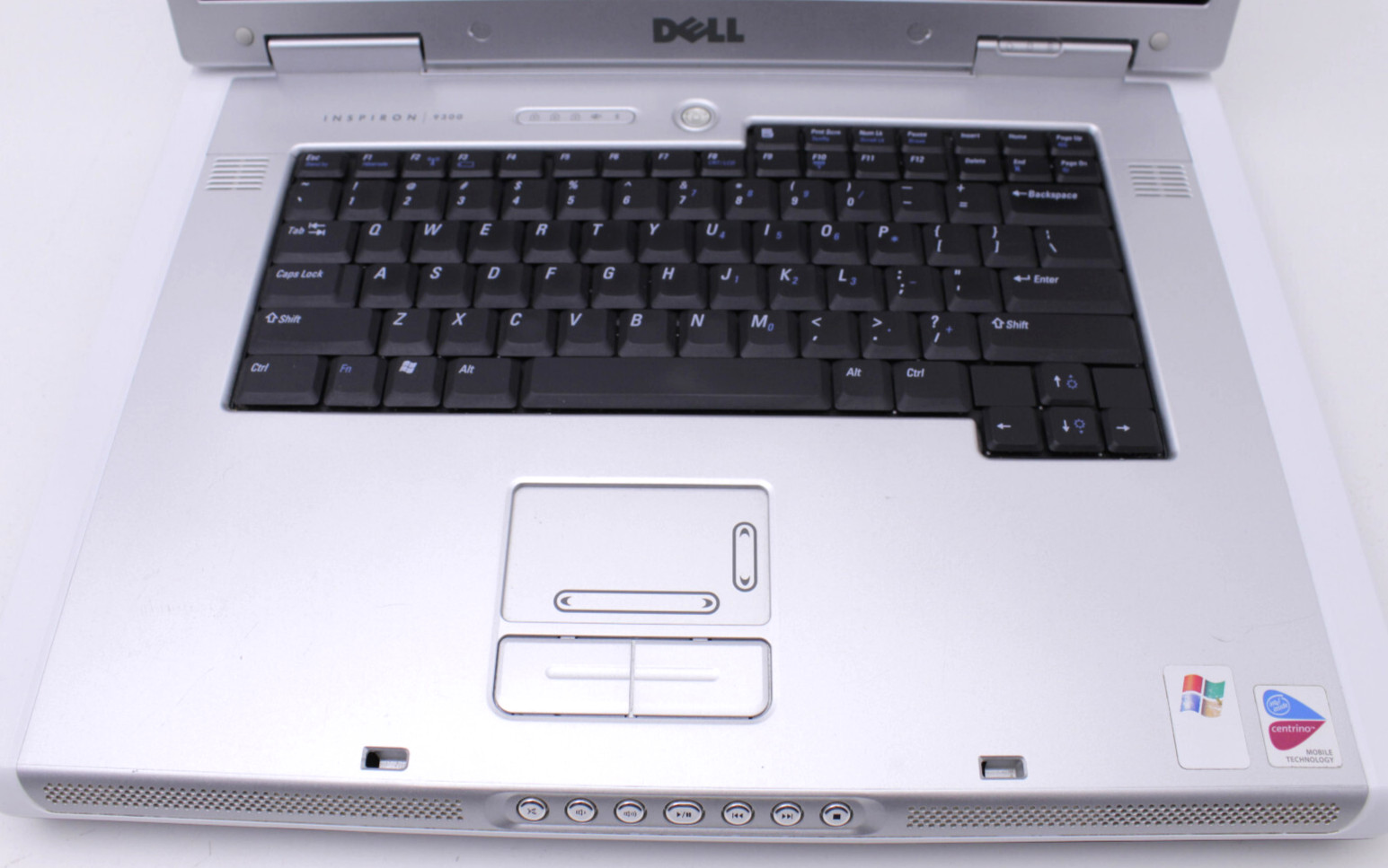 Dell Inspiron 9300 17.3″ Intel Pentium M 100GB 2GB Retro Gaming Win XP Pro